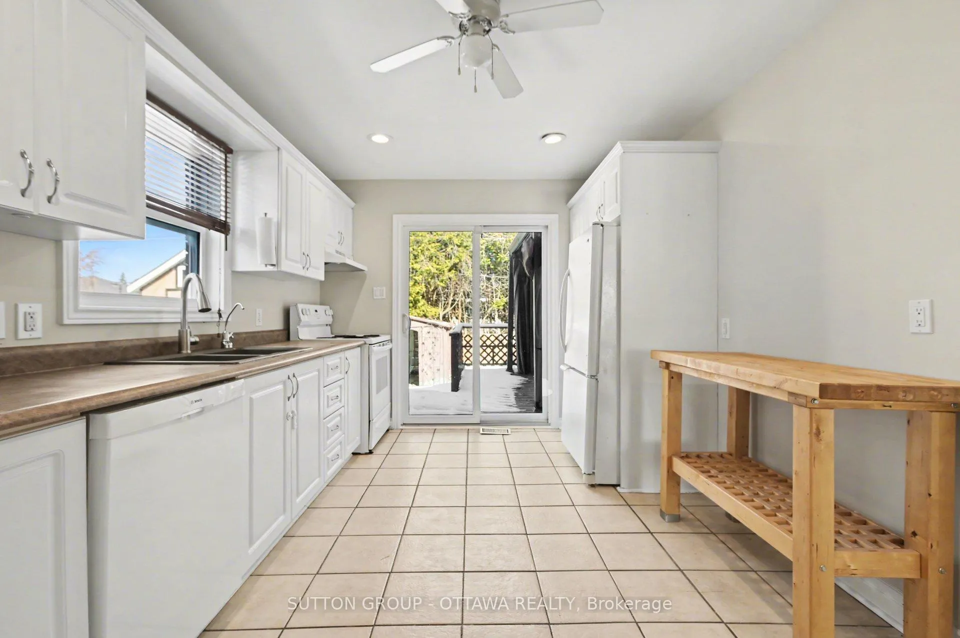 Photo 14 of 1071 Aldea Avenue, Ottawa, Billings Bridge — HOMEH