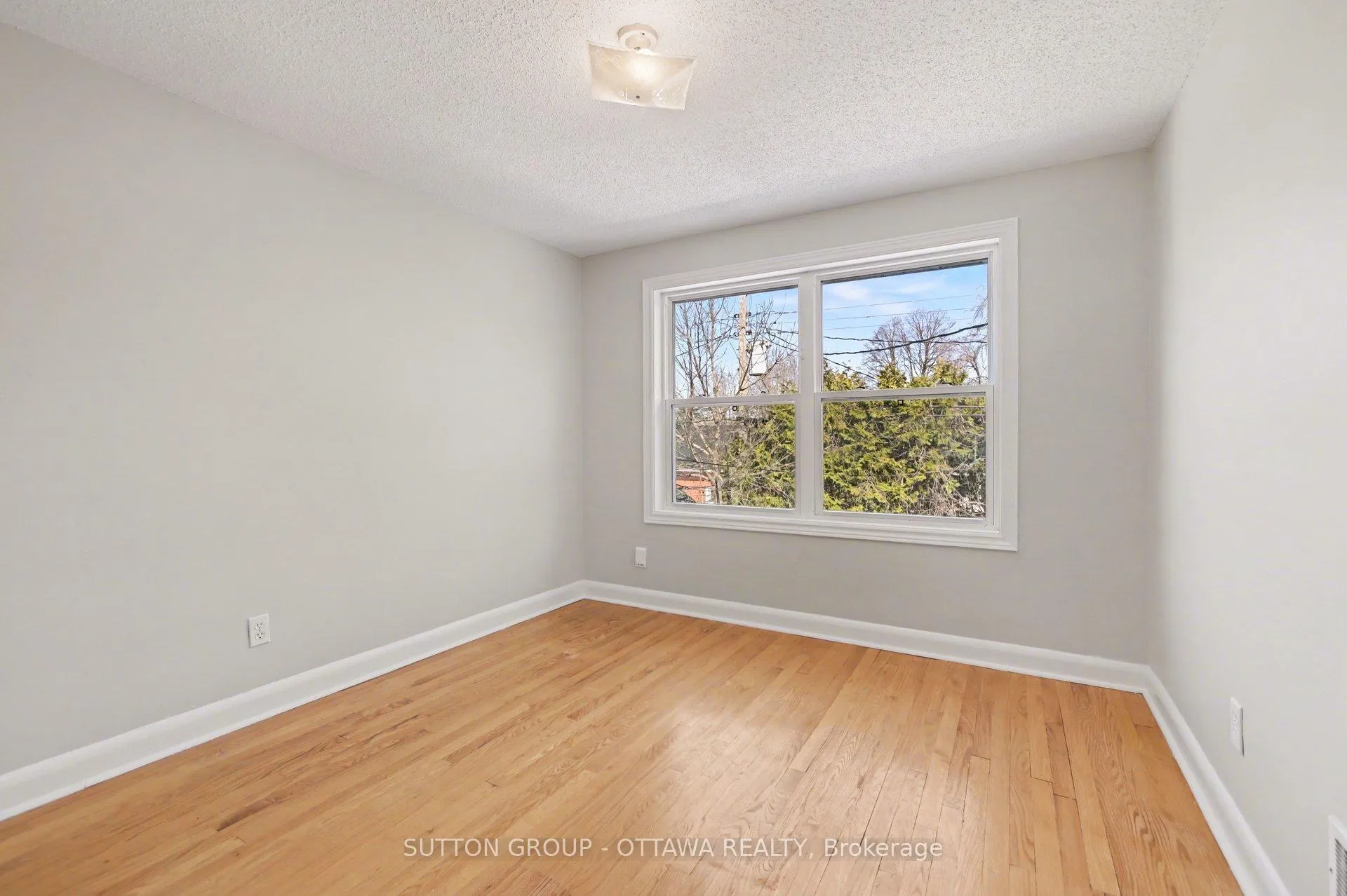 Photo 24 of 1071 Aldea Avenue, Ottawa, Billings Bridge — HOMEH