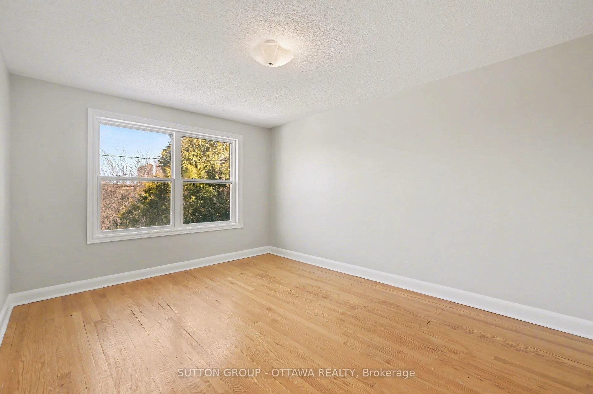 Photo 25 of 1071 Aldea Avenue, Ottawa, Billings Bridge — HOMEH
