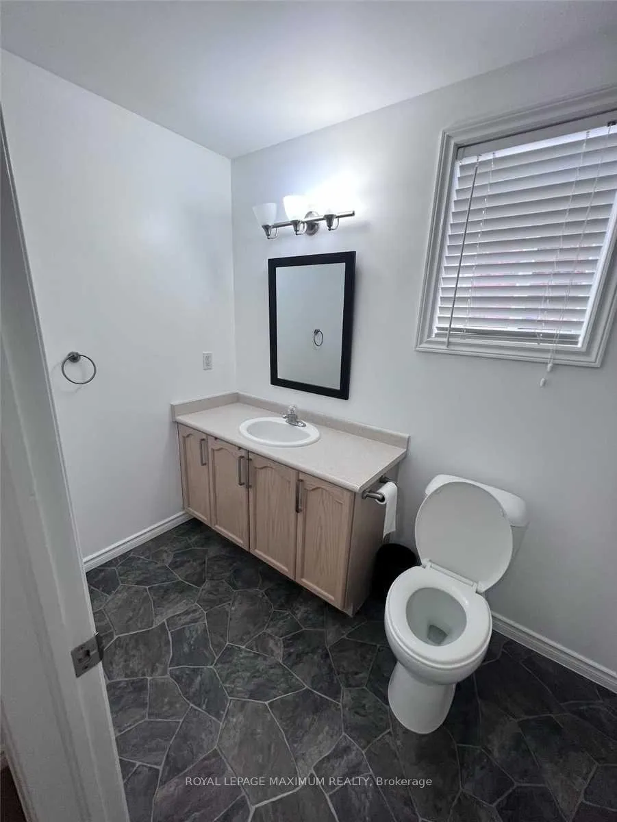 Photo 10 of Unit Bsmt, 82 Ambler, Barrie, Georgian Drive — HOMEH