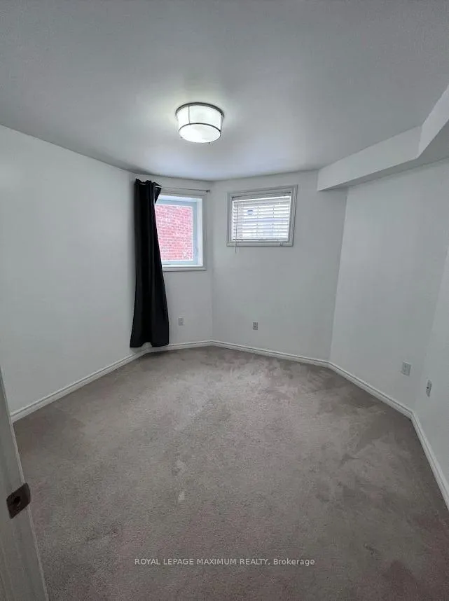 Photo 12 of Unit Bsmt, 82 Ambler, Barrie, Georgian Drive — HOMEH