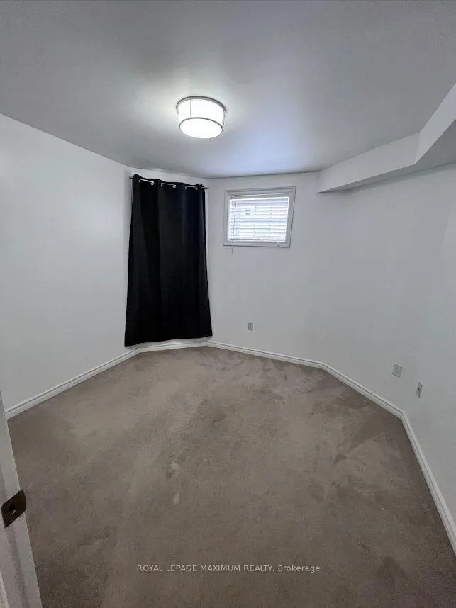 Photo 13 of Unit Bsmt, 82 Ambler, Barrie, Georgian Drive — HOMEH