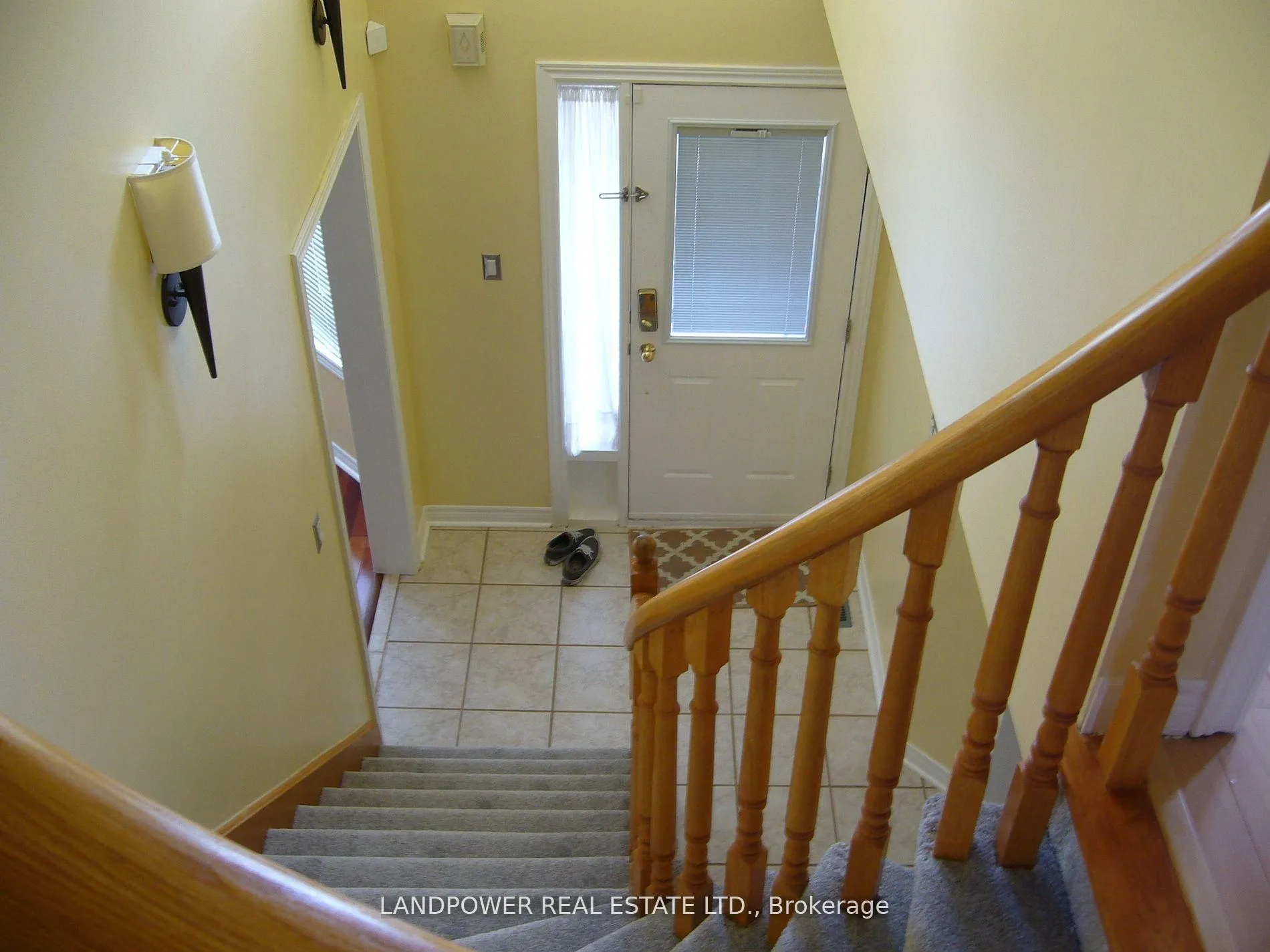 Photo 3 of 36 Amberview Drive, Georgina, Keswick South — HOMEH