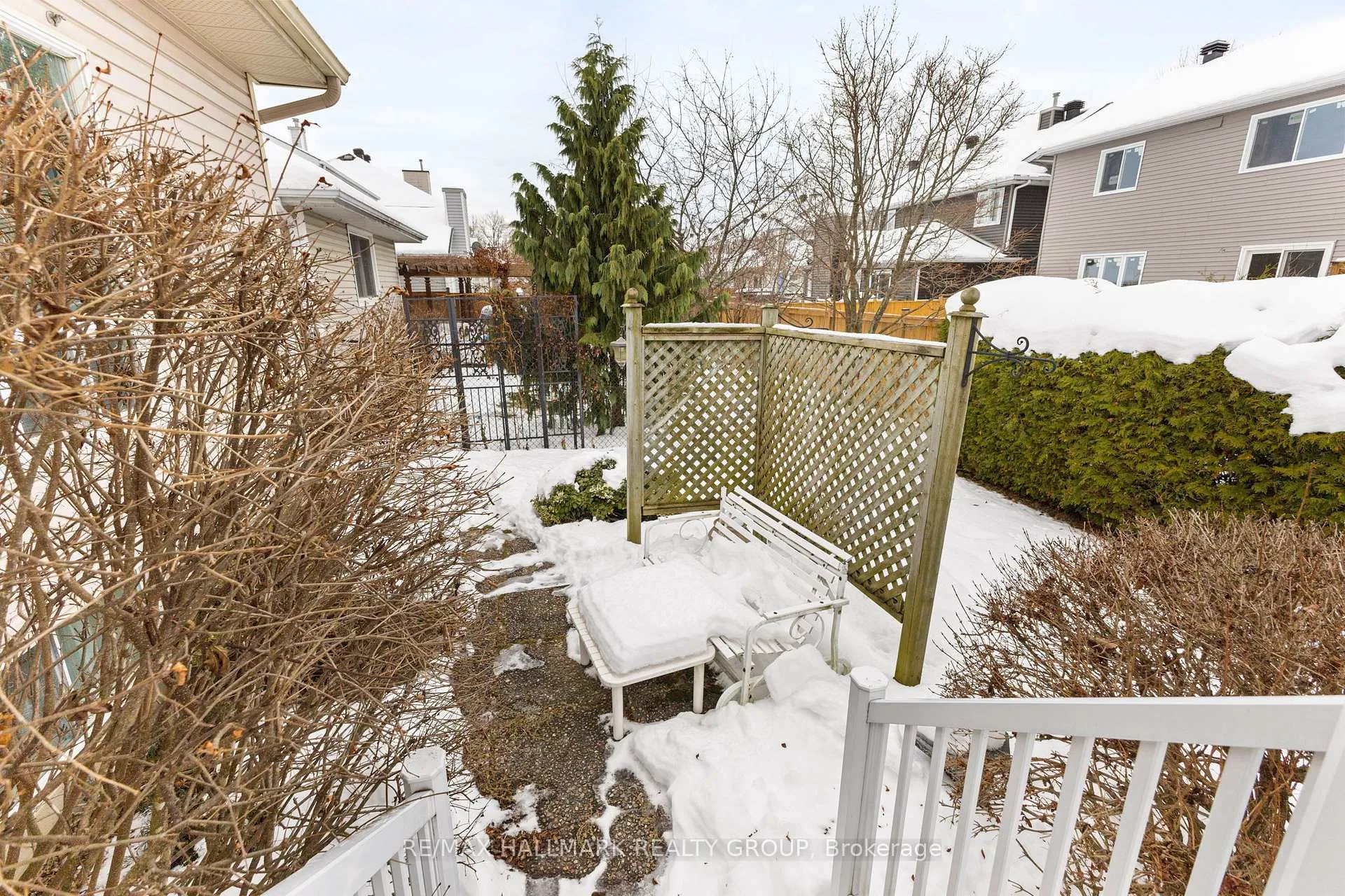 Photo 38 of 2202 Nature Trail Crescent, Ottawa, Chapel Hill South - Orleans Village — HOMEH