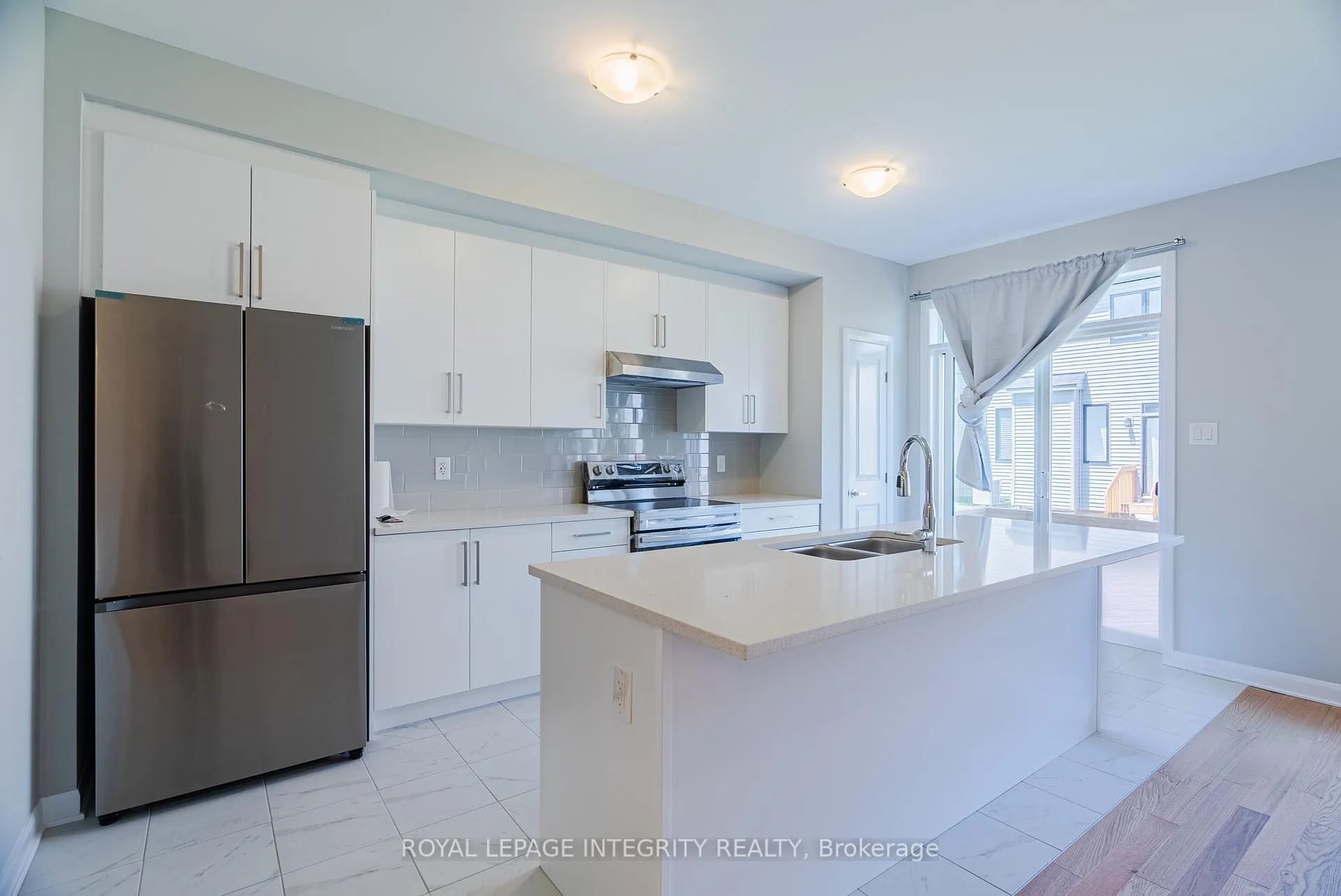 Photo 9 of 96 Osler Street E, Ottawa, Kanata - Morgan's Grant/South March — HOMEH