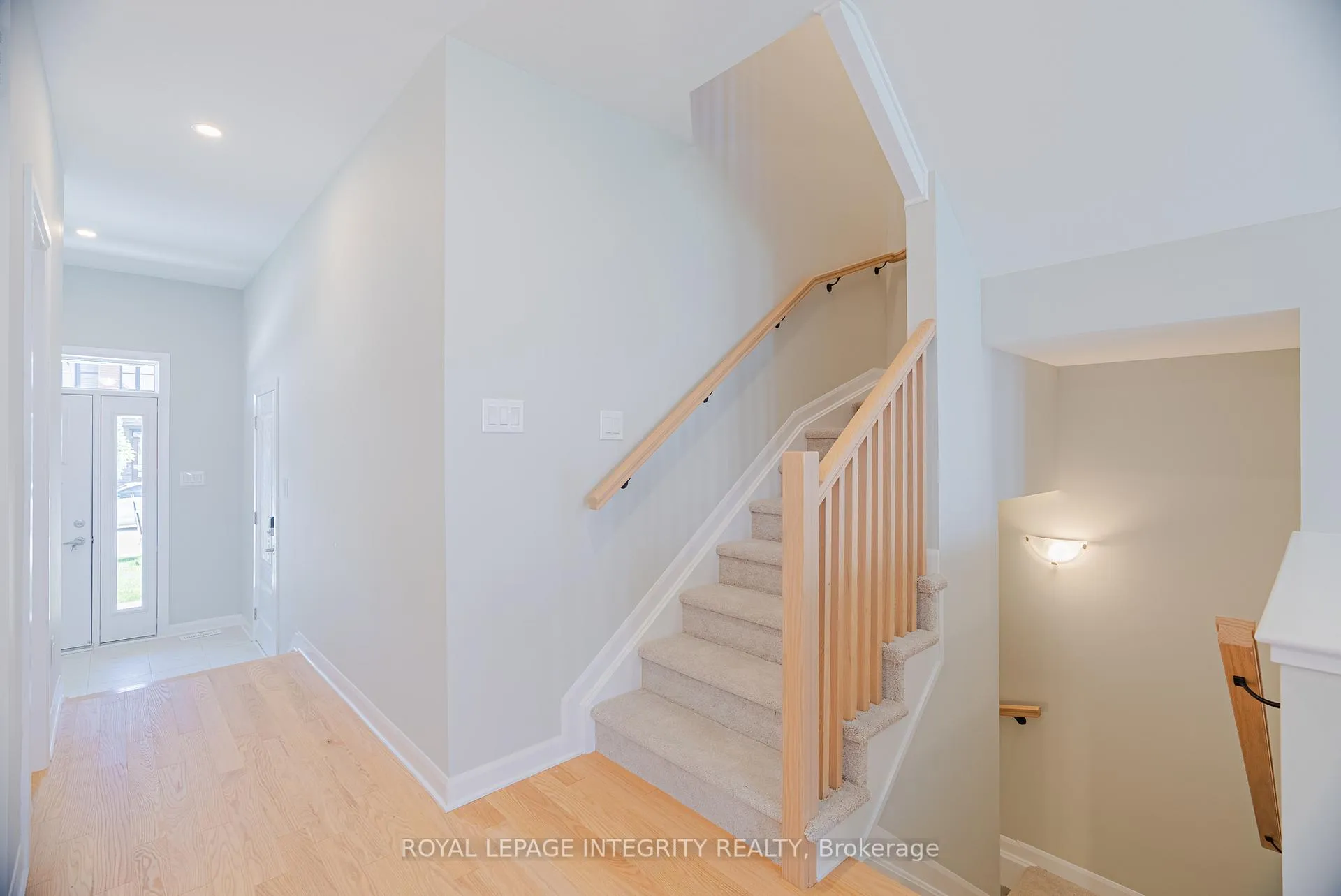 Photo 11 of 96 Osler Street E, Ottawa, Kanata - Morgan's Grant/South March — HOMEH