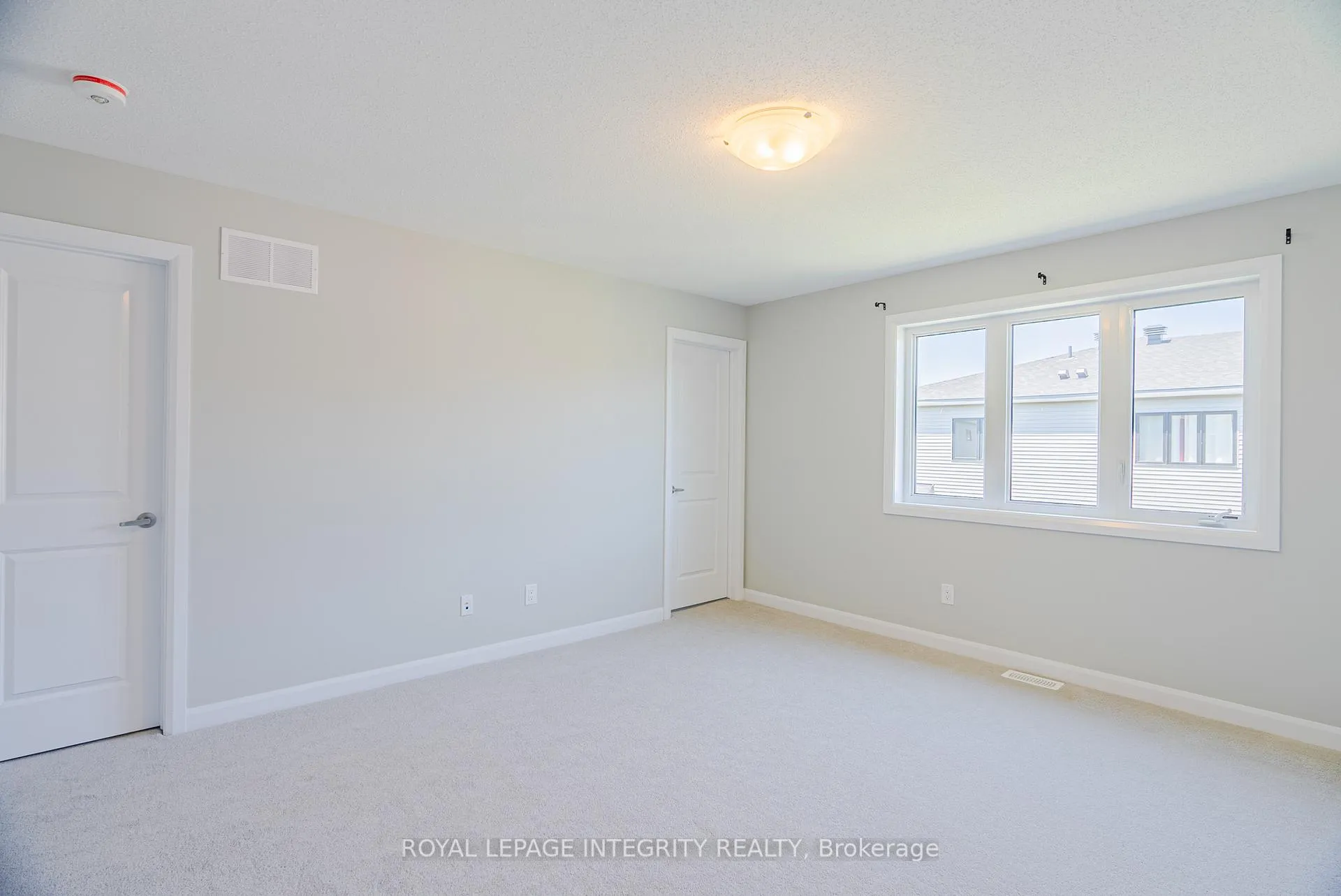 Photo 12 of 96 Osler Street E, Ottawa, Kanata - Morgan's Grant/South March — HOMEH