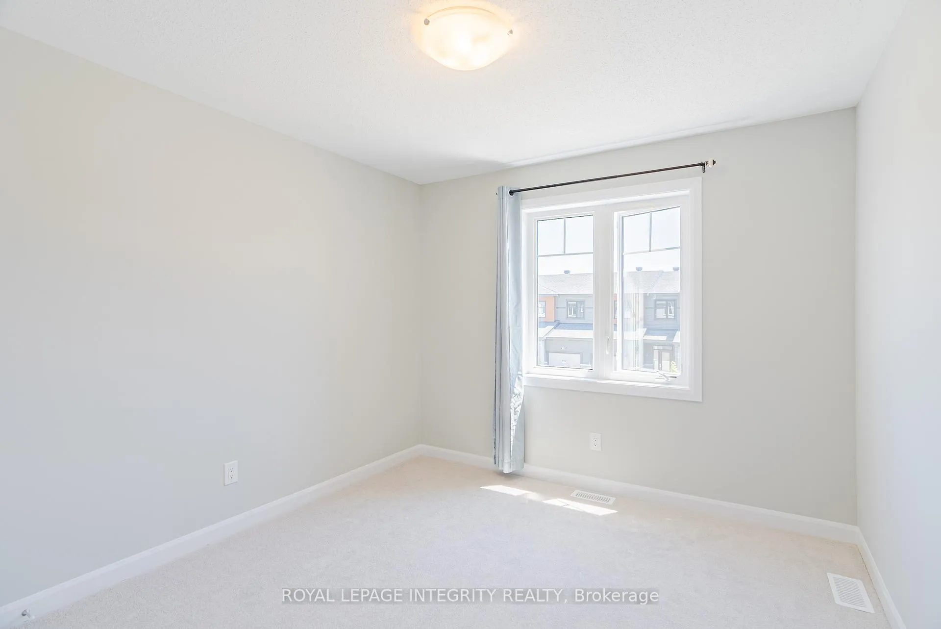 Photo 20 of 96 Osler Street E, Ottawa, Kanata - Morgan's Grant/South March — HOMEH