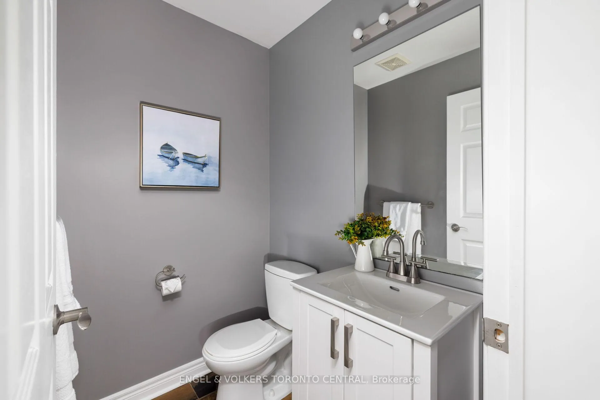 Photo 8 of 337 Kirkvalley Crescent, Aurora, Bayview Wellington — HOMEH