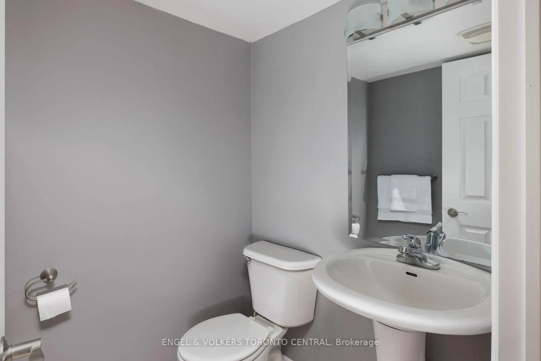 Photo 33 of 337 Kirkvalley Crescent, Aurora, Bayview Wellington — HOMEH