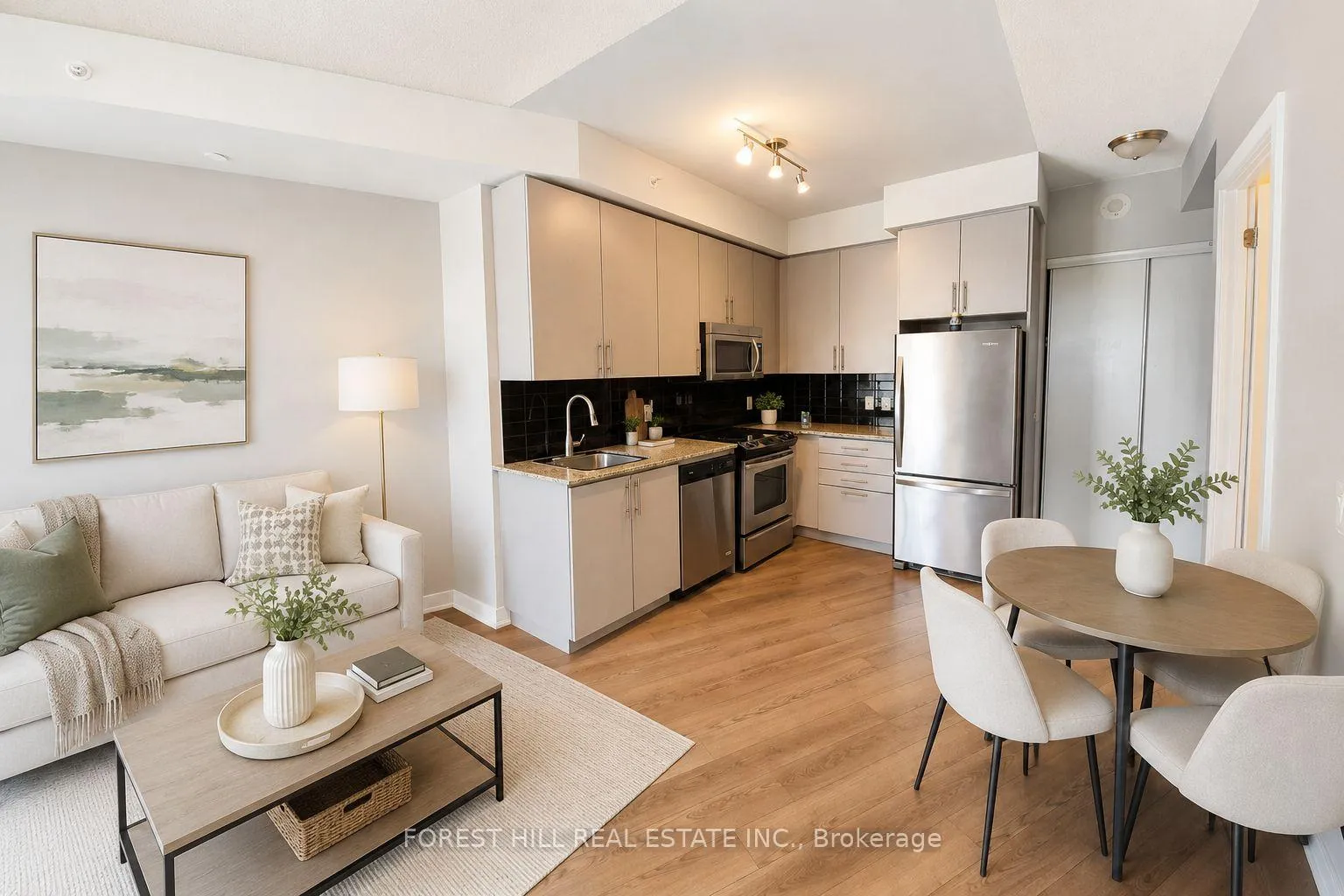 Photo 3 of Unit 1109, 60 Berwick Avenue, Toronto, Yonge-Eglinton — HOMEH