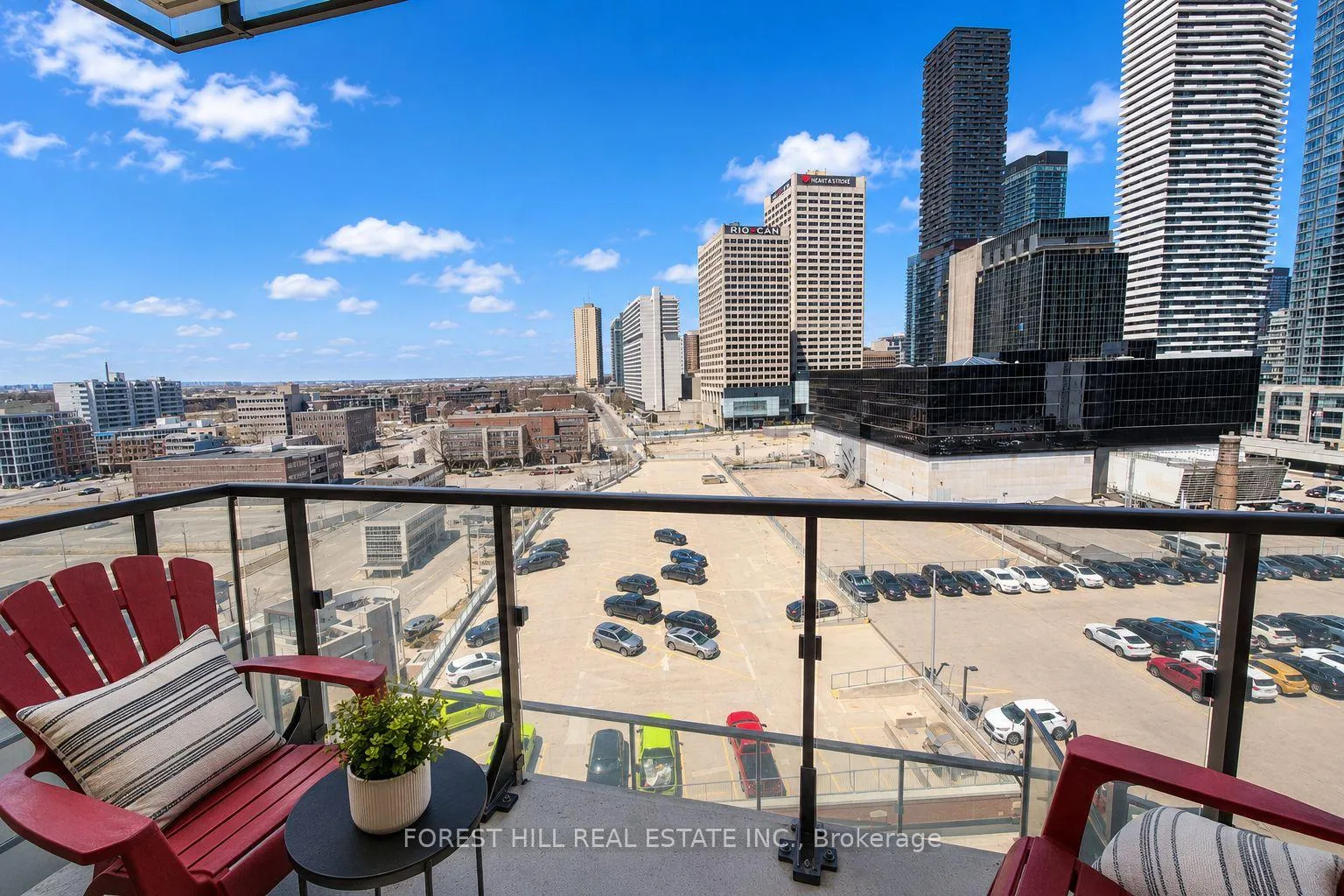 Photo 10 of Unit 1109, 60 Berwick Avenue, Toronto, Yonge-Eglinton — HOMEH