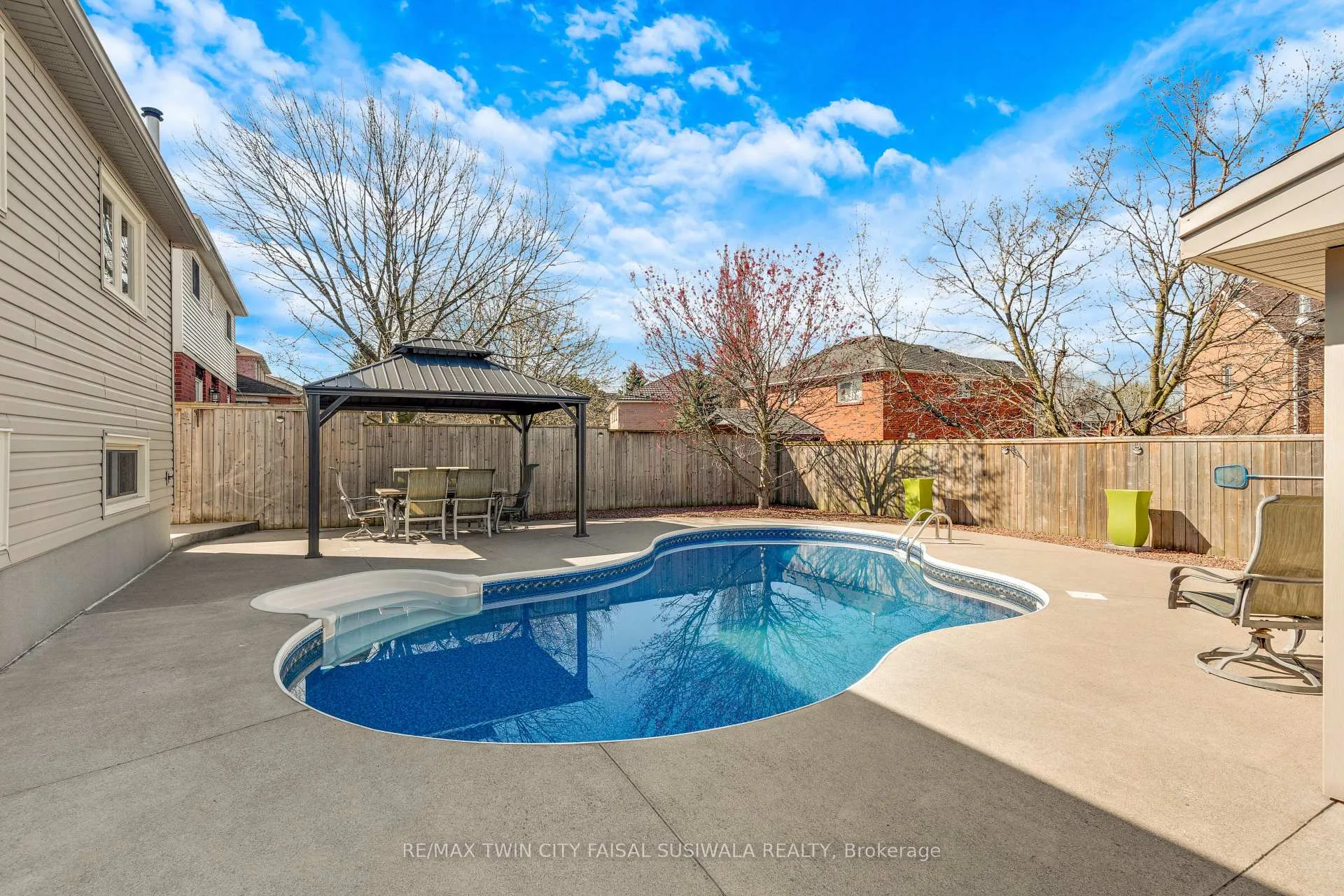 Photo 8 of 77 Mctague Drive, Cambridge — HOMEH