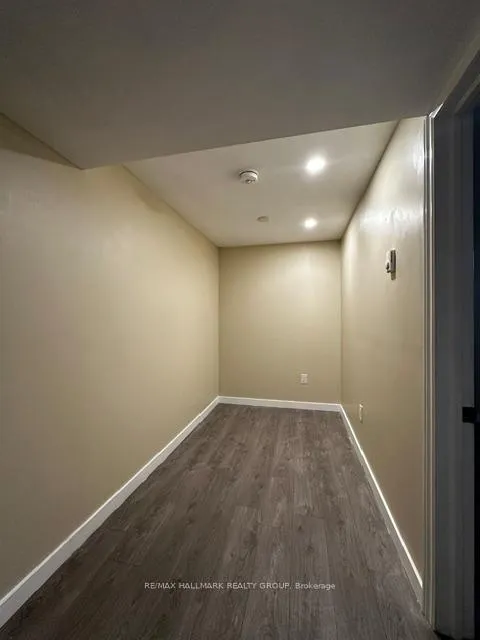 Photo 6 of Unit A, 1488 Meadowbrook Road, Ottawa, Pineview — HOMEH