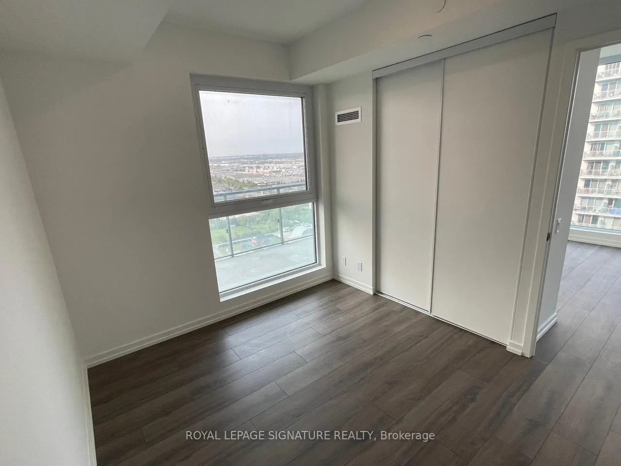 Photo 7 of Unit 2309, 7890 Jane Street, Vaughan, Vaughan Corporate Centre — HOMEH