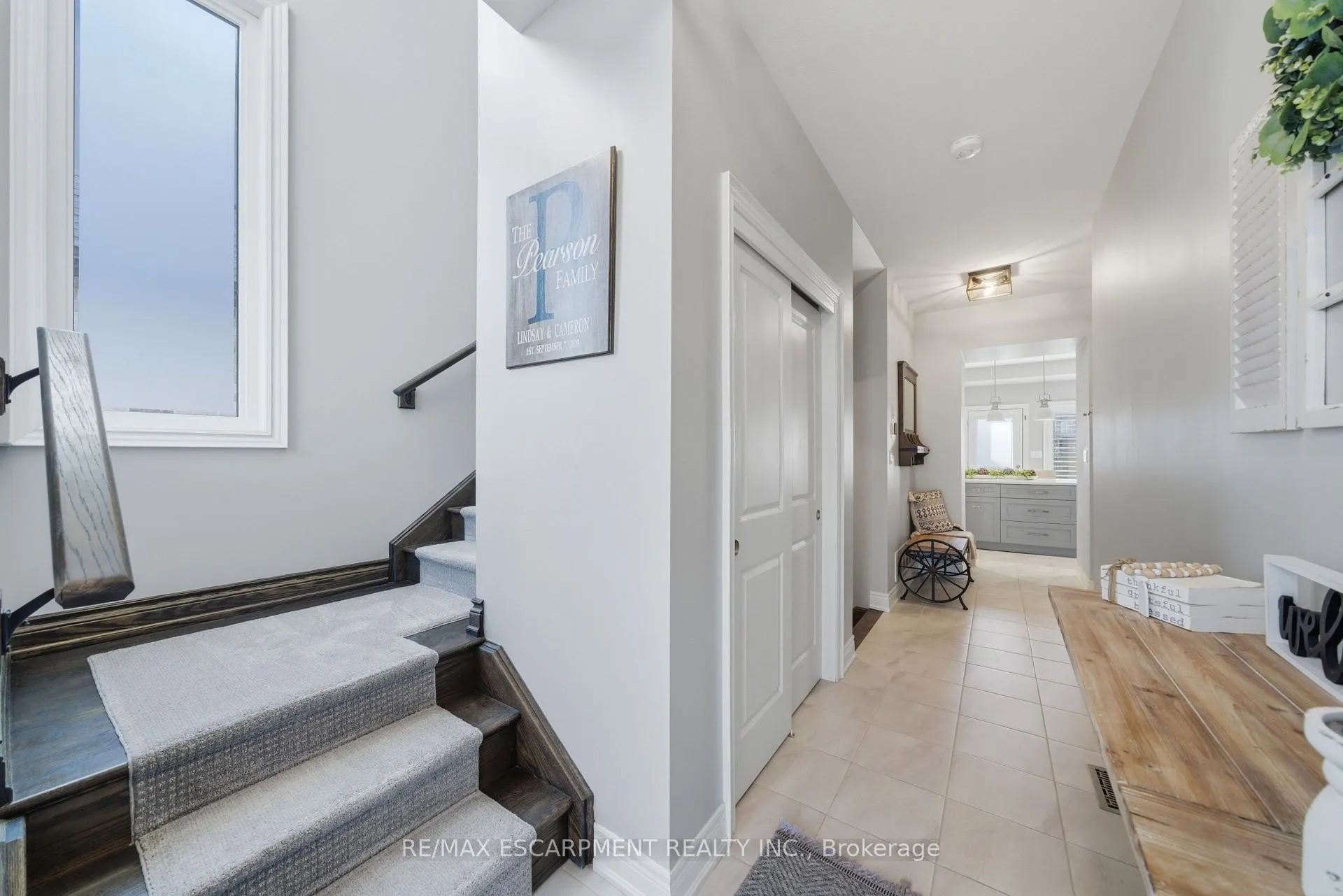 Photo 4 of 8 Myrtle Street, Pelham, Fonthill — HOMEH