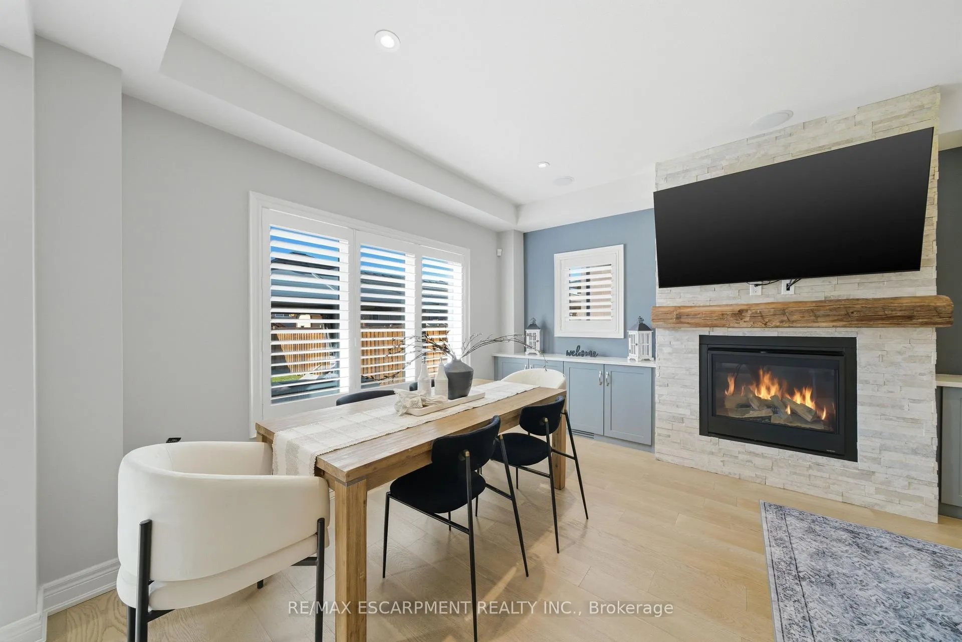 Photo 16 of 8 Myrtle Street, Pelham, Fonthill — HOMEH