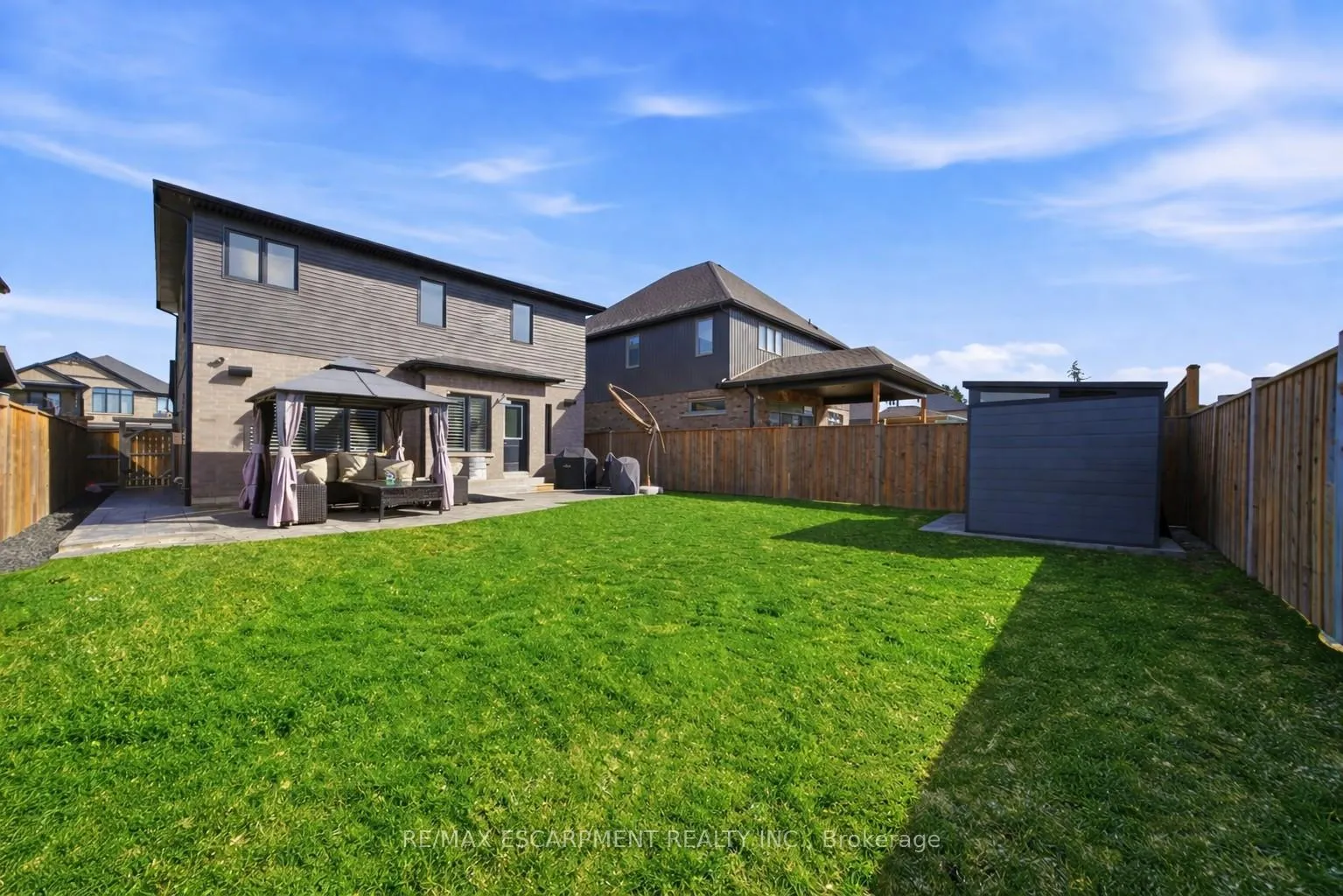 Photo 33 of 8 Myrtle Street, Pelham, Fonthill — HOMEH