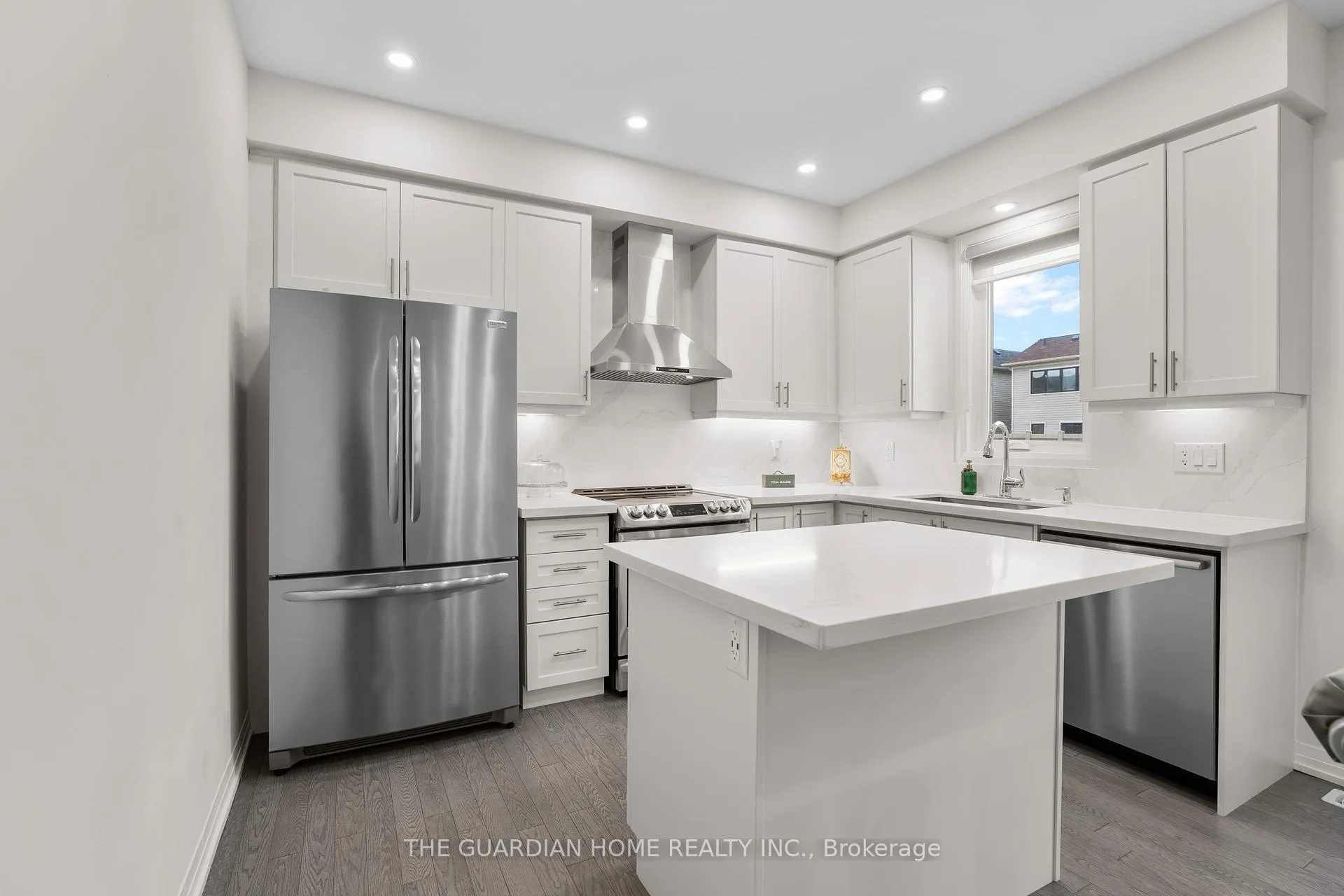 Photo 11 of 50 Cryderman Lane, Clarington, Bowmanville — HOMEH