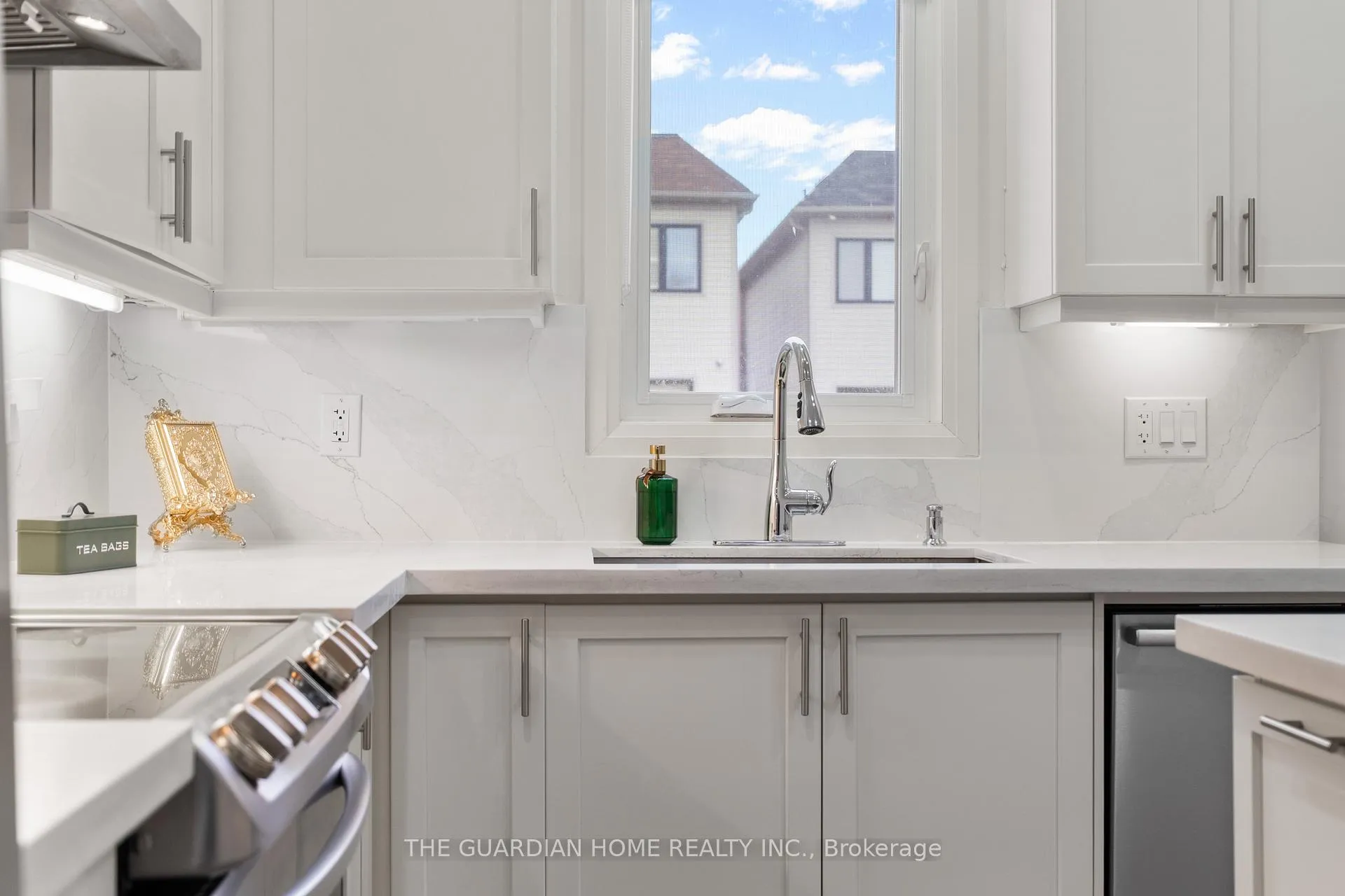 Photo 14 of 50 Cryderman Lane, Clarington, Bowmanville — HOMEH