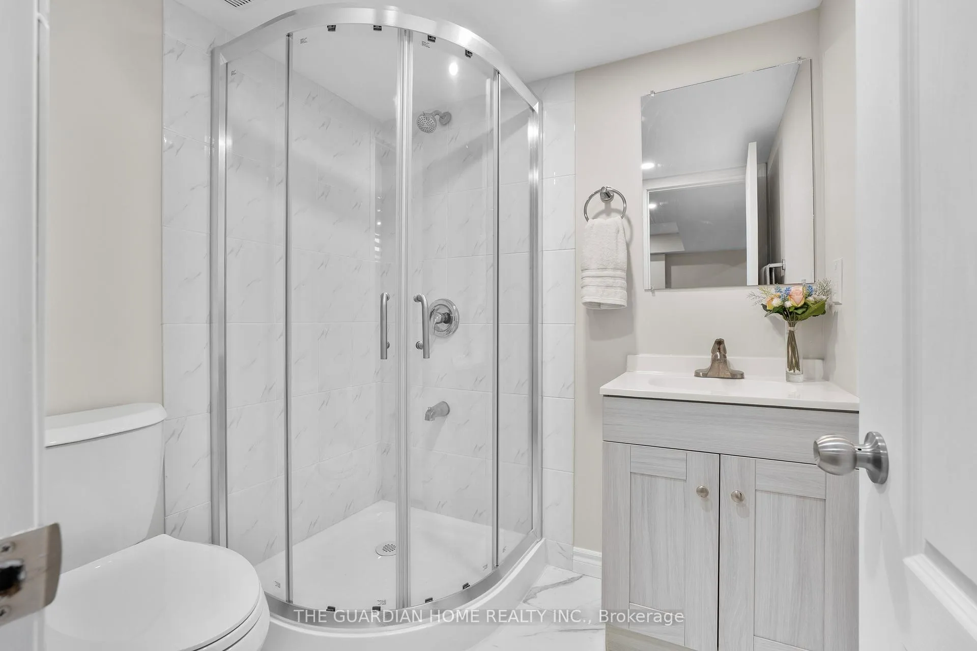 Photo 32 of 50 Cryderman Lane, Clarington, Bowmanville — HOMEH