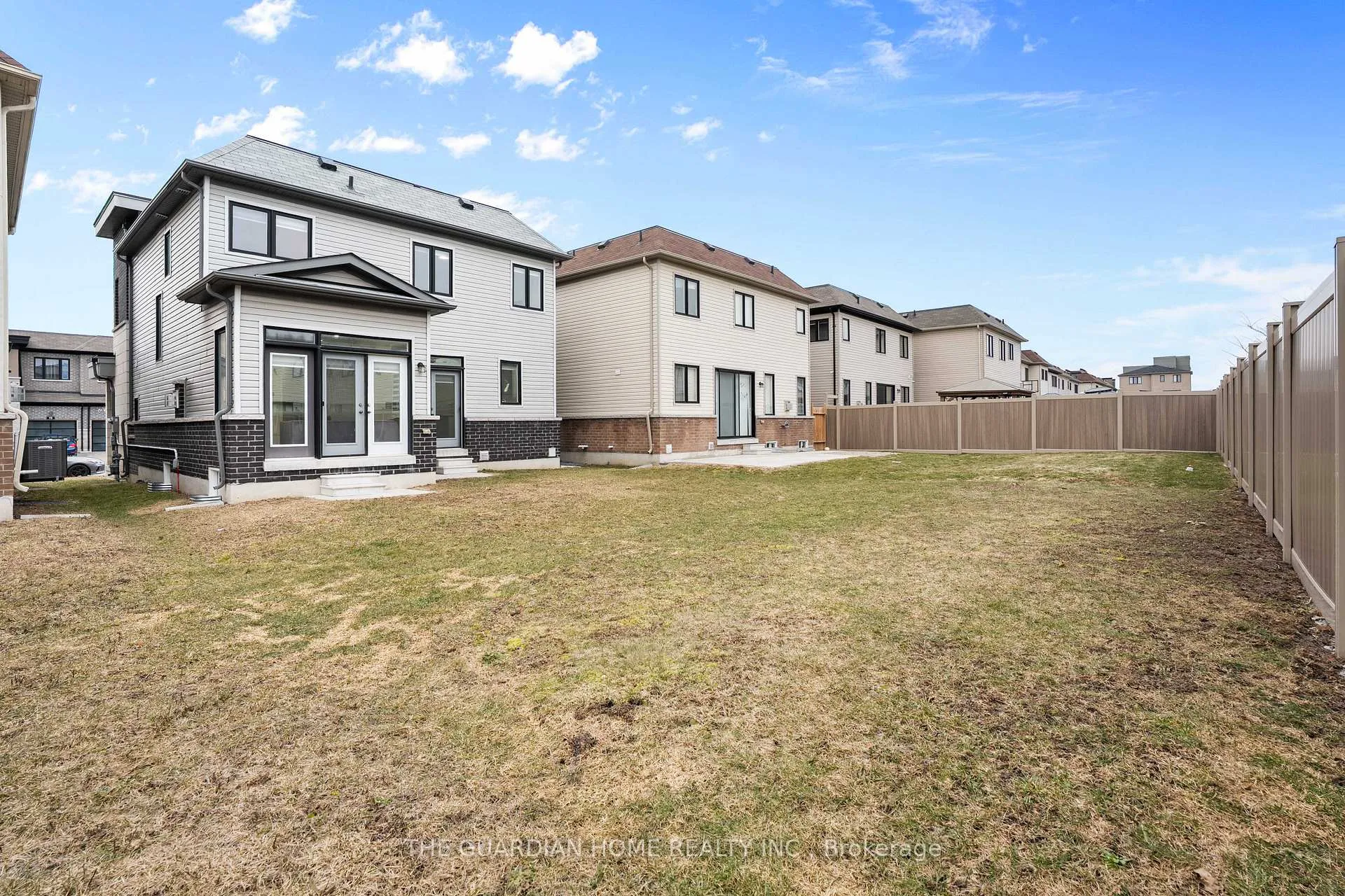Photo 33 of 50 Cryderman Lane, Clarington, Bowmanville — HOMEH