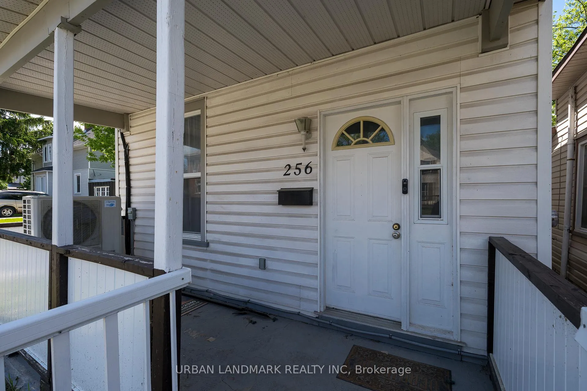Photo 4 of 256 Dundas Street, Deseronto, Deseronto (Town) — HOMEH