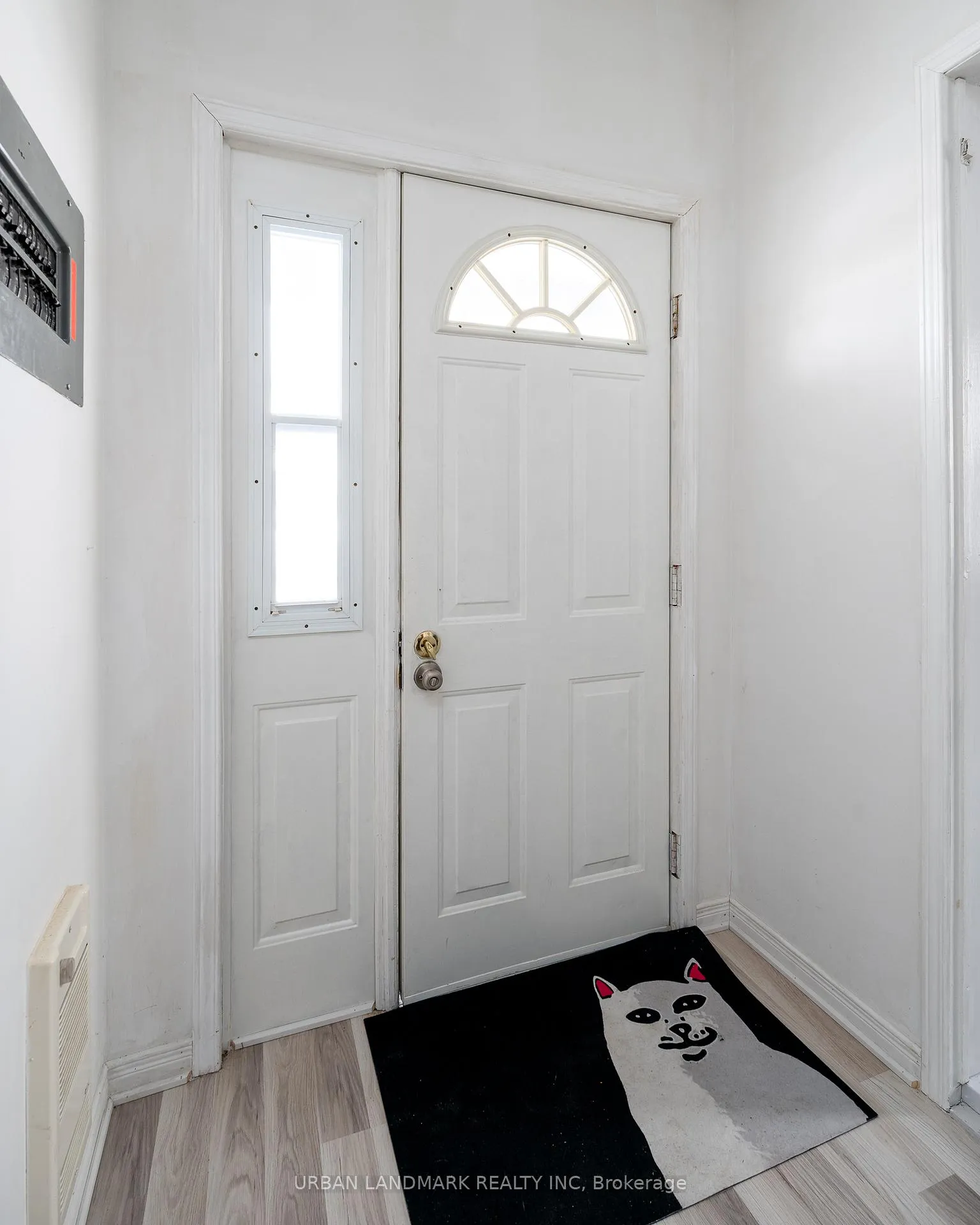 Photo 5 of 256 Dundas Street, Deseronto, Deseronto (Town) — HOMEH