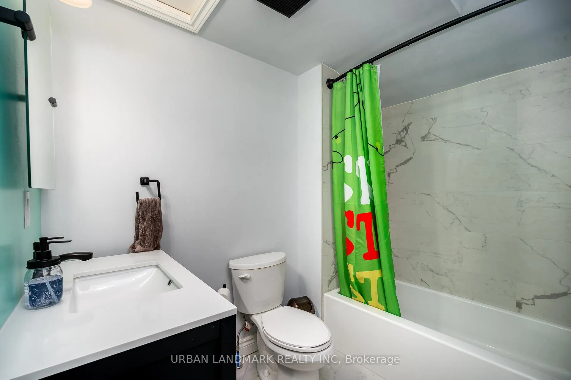 Photo 17 of 256 Dundas Street, Deseronto, Deseronto (Town) — HOMEH