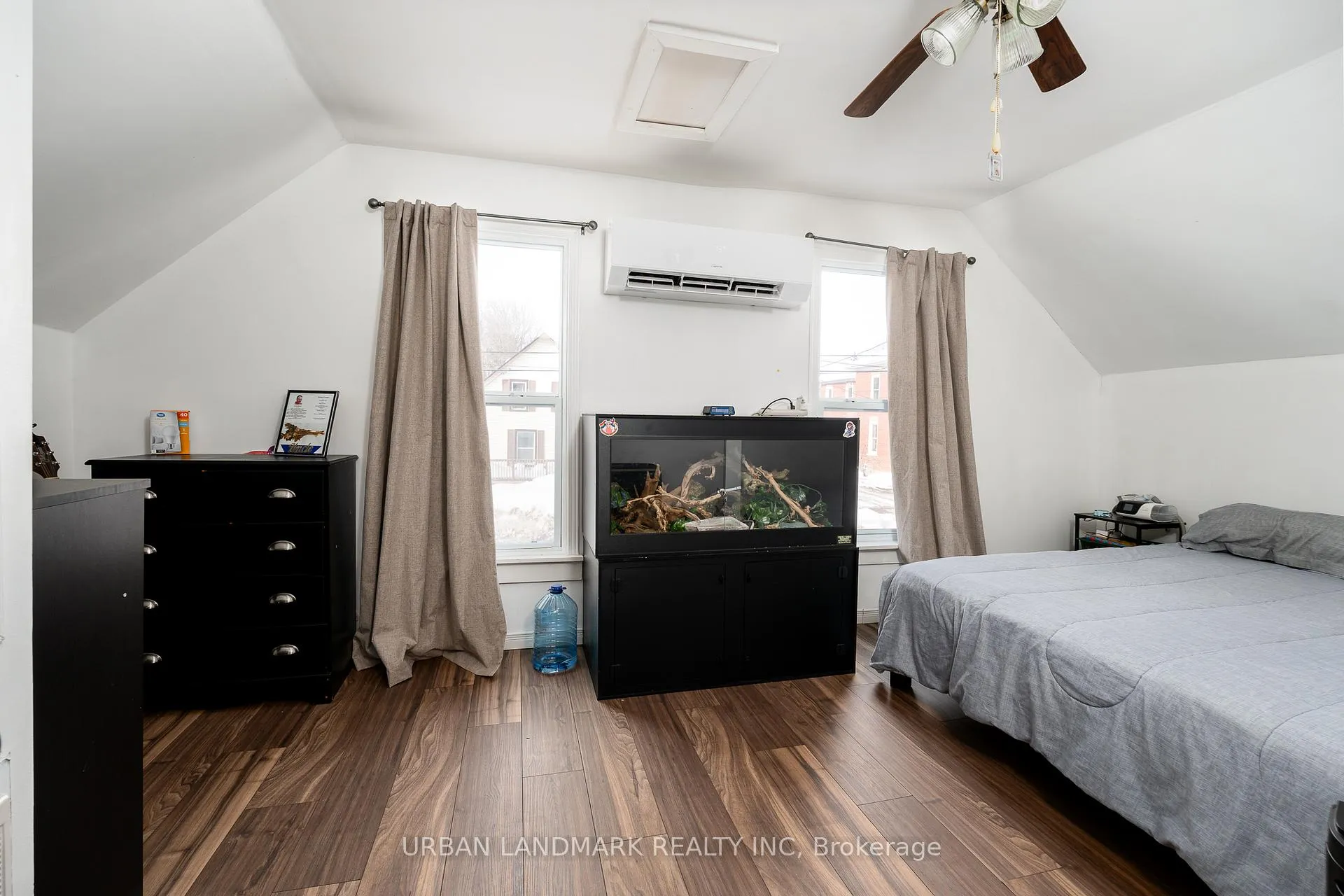 Photo 23 of 256 Dundas Street, Deseronto, Deseronto (Town) — HOMEH
