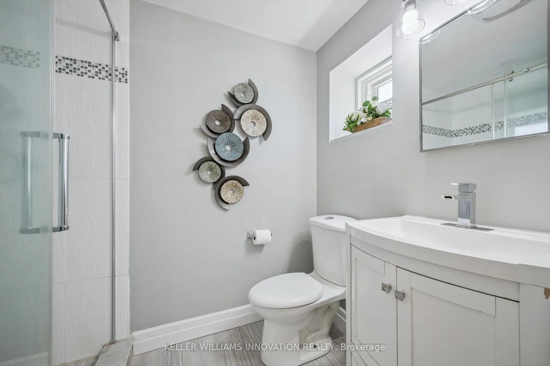 Photo 22 of 31 Glen Lake Crescent, Kitchener, Forest Heights — HOMEH