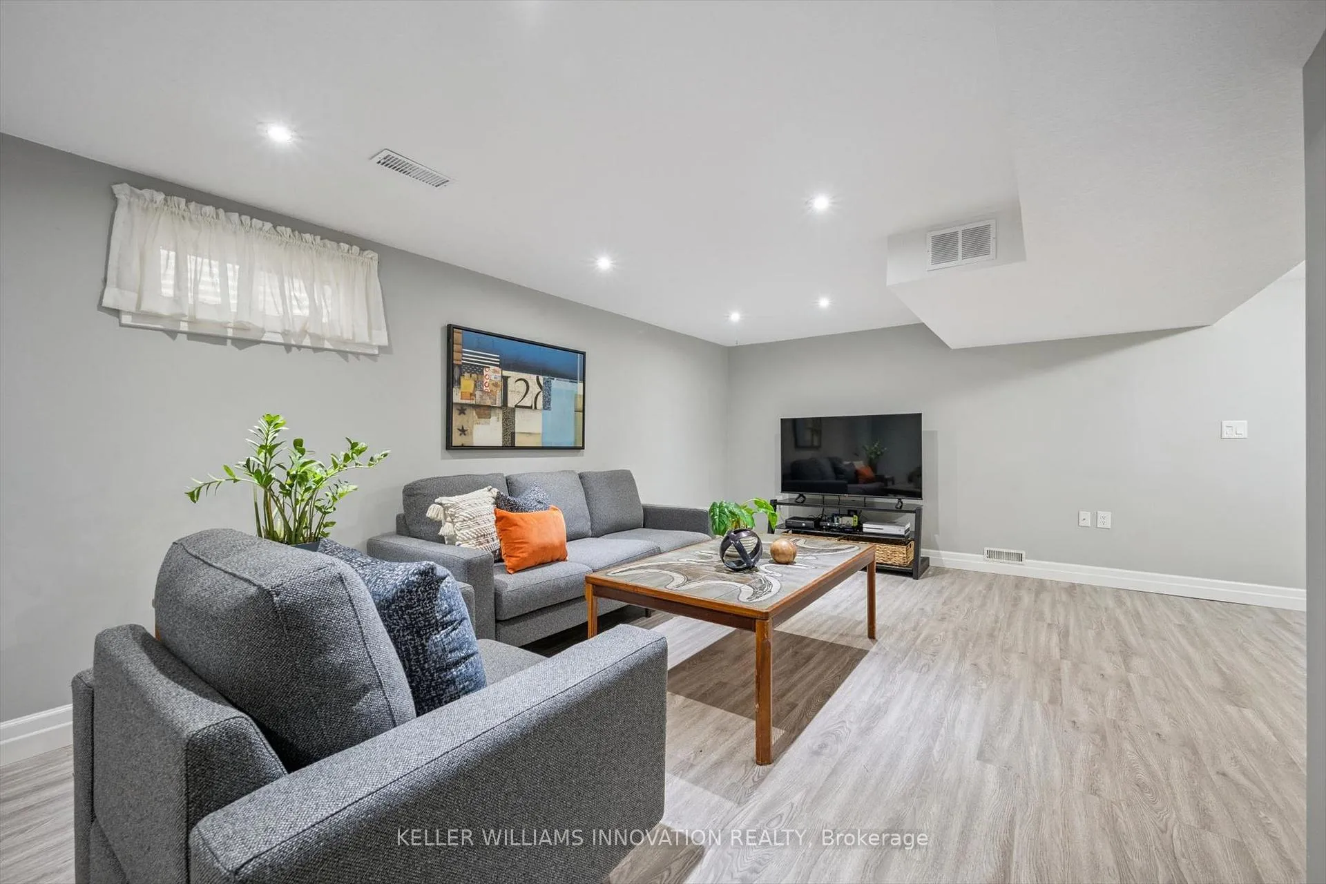 Photo 35 of 31 Glen Lake Crescent, Kitchener, Forest Heights — HOMEH