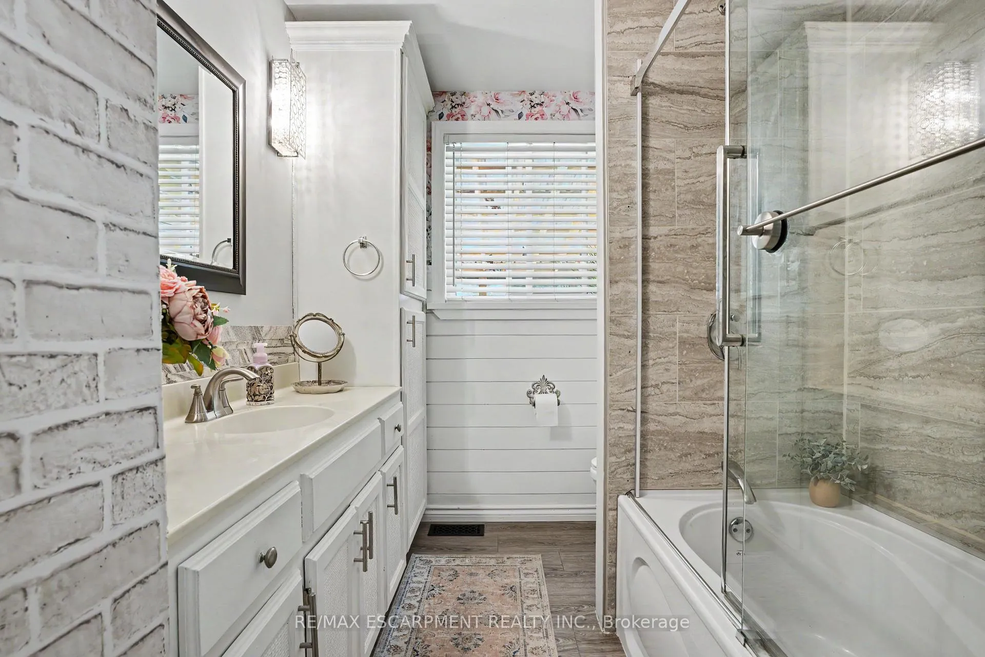 Photo 11 of 52 Lorne Avenue, Brant, Burford — HOMEH
