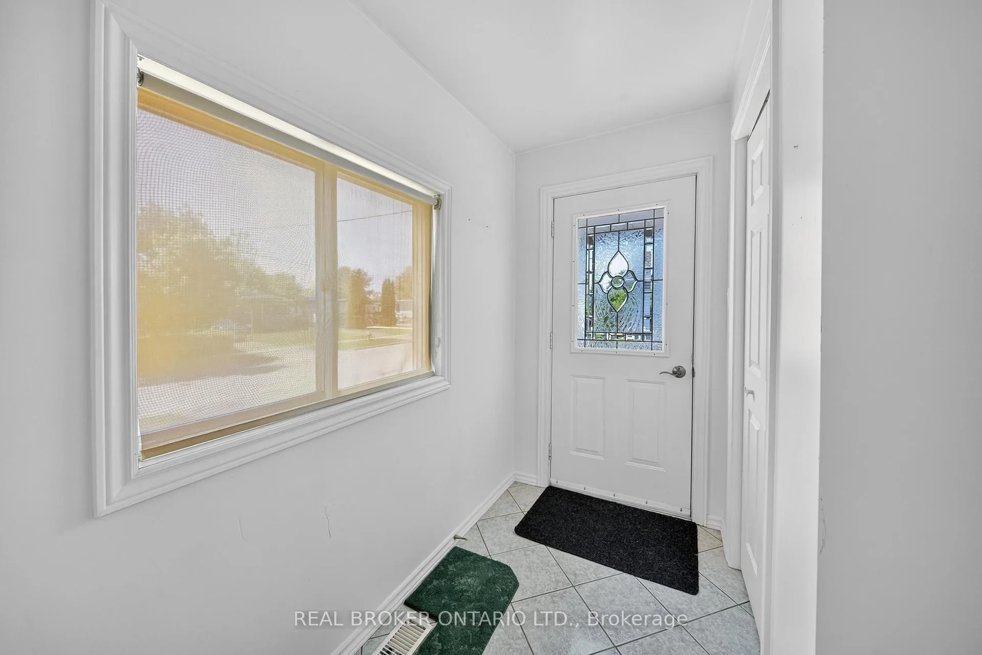 Photo 3 of 55 Merigold Street, St. Catharines, Western Hill — HOMEH