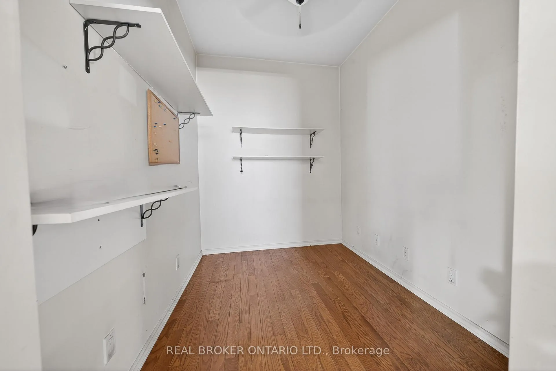 Photo 6 of 55 Merigold Street, St. Catharines, Western Hill — HOMEH