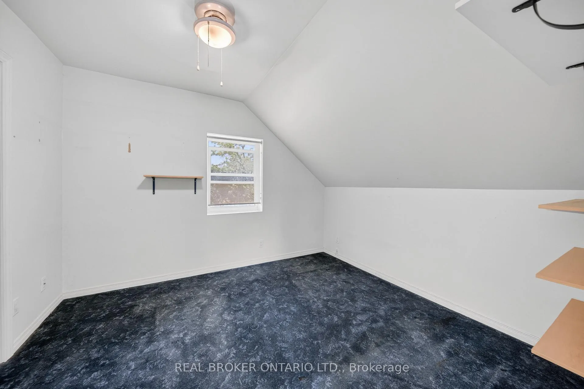 Photo 14 of 55 Merigold Street, St. Catharines, Western Hill — HOMEH
