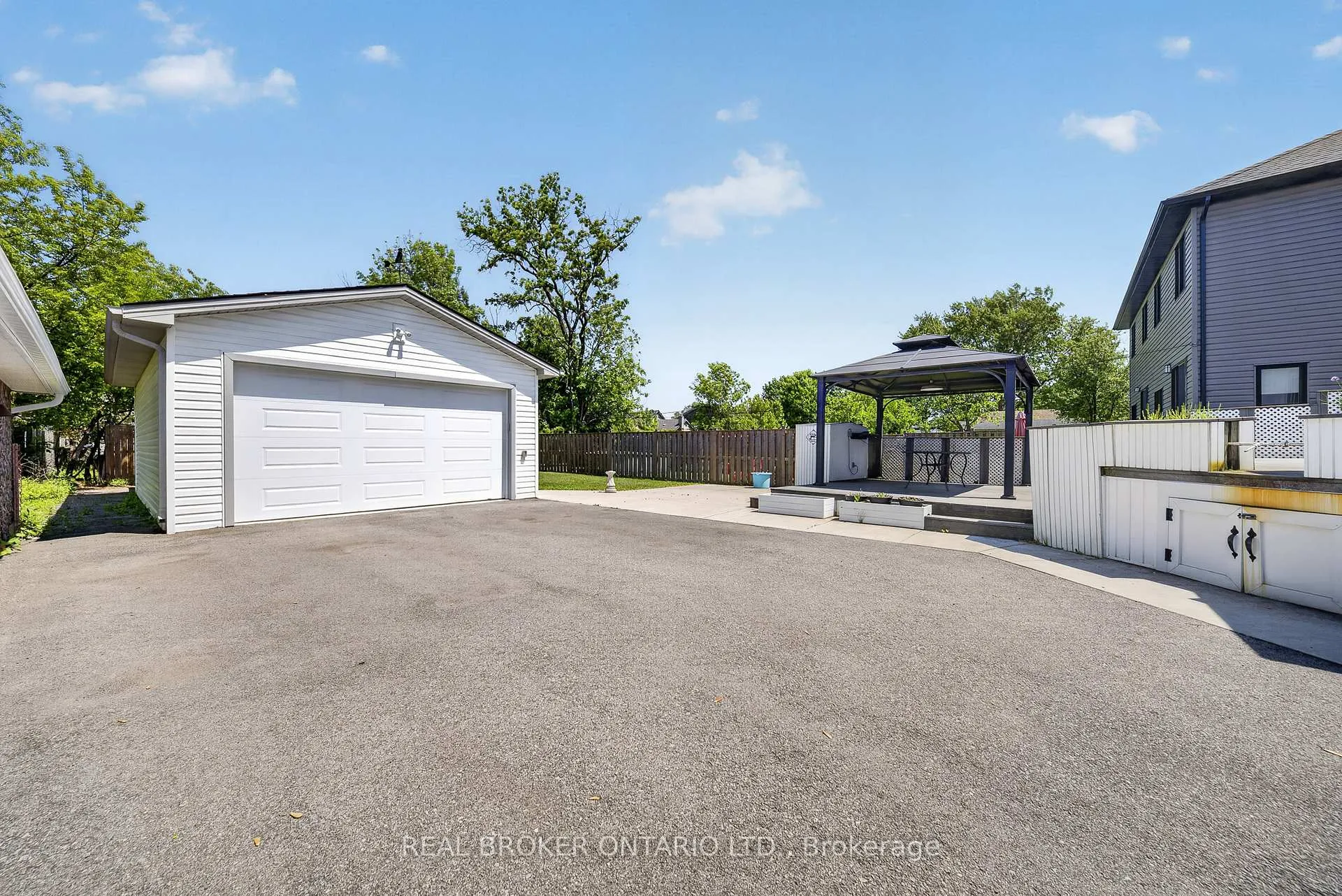 Photo 26 of 55 Merigold Street, St. Catharines, Western Hill — HOMEH
