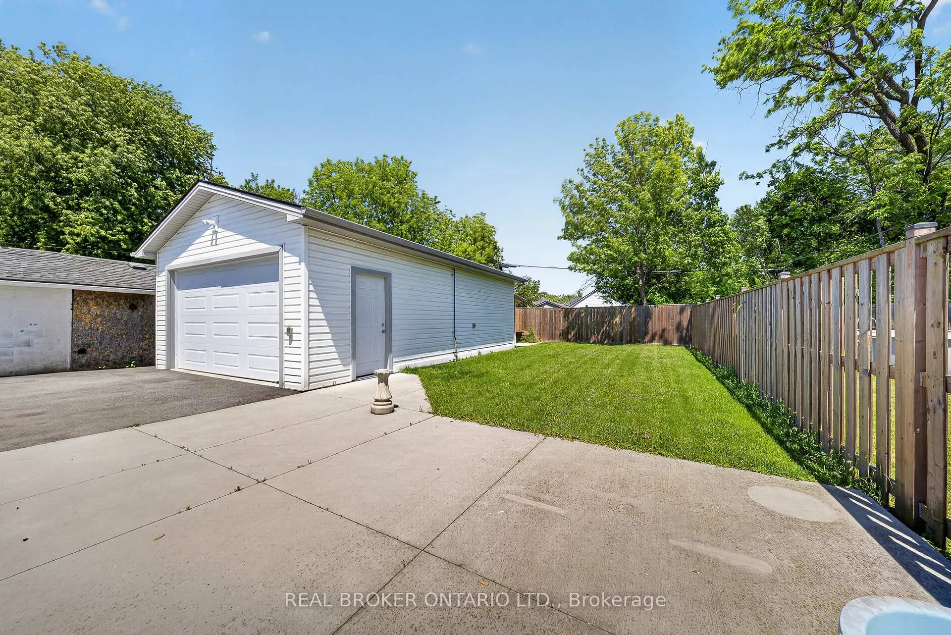 Photo 27 of 55 Merigold Street, St. Catharines, Western Hill — HOMEH