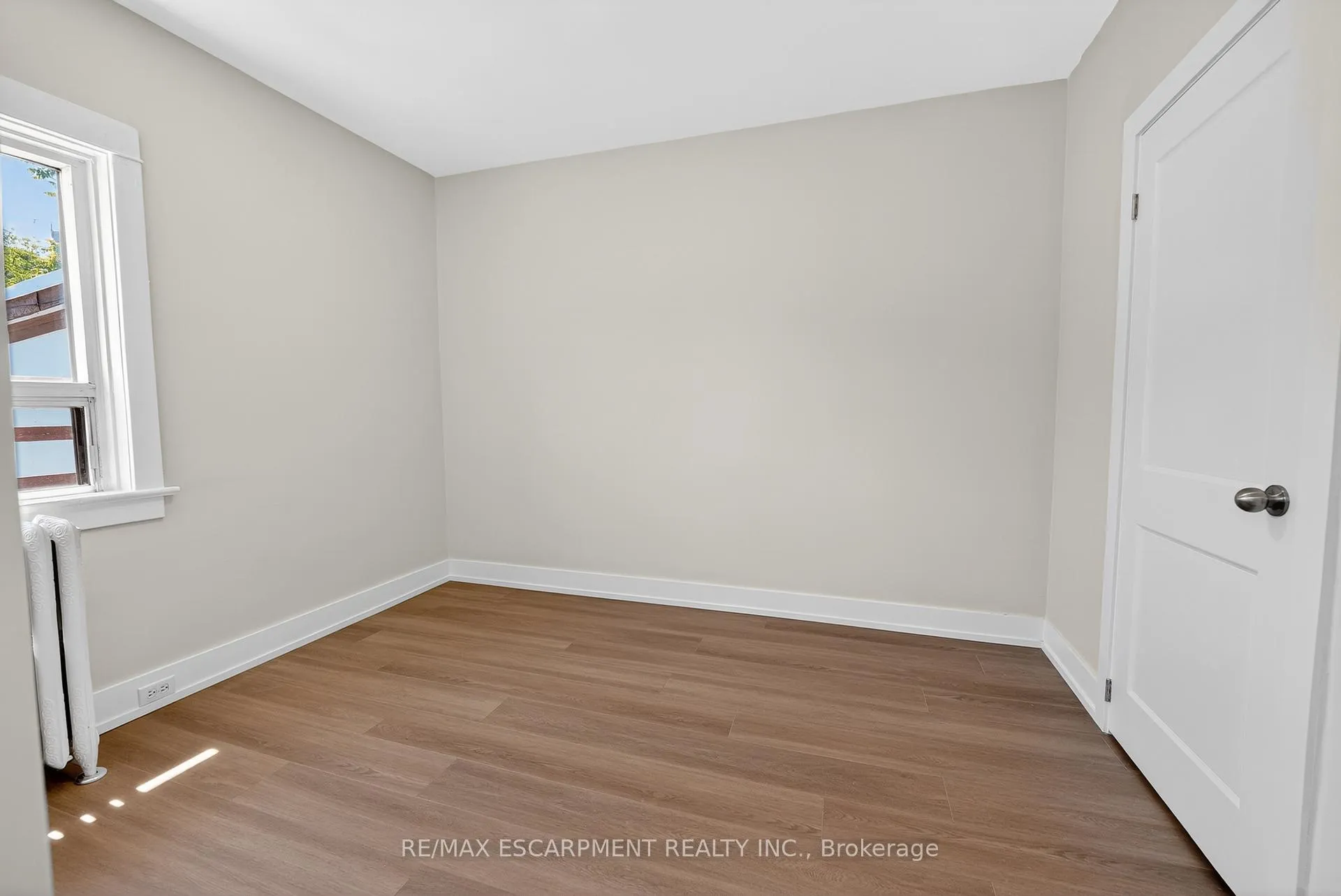 Photo 10 of Unit #2, 13 Main Street W, Grimsby, Grimsby East — HOMEH