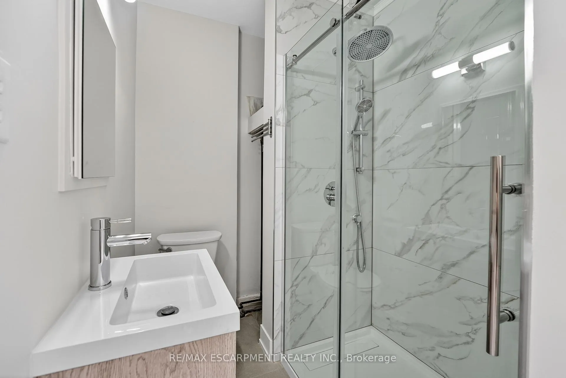 Photo 11 of Unit #2, 13 Main Street W, Grimsby, Grimsby East — HOMEH