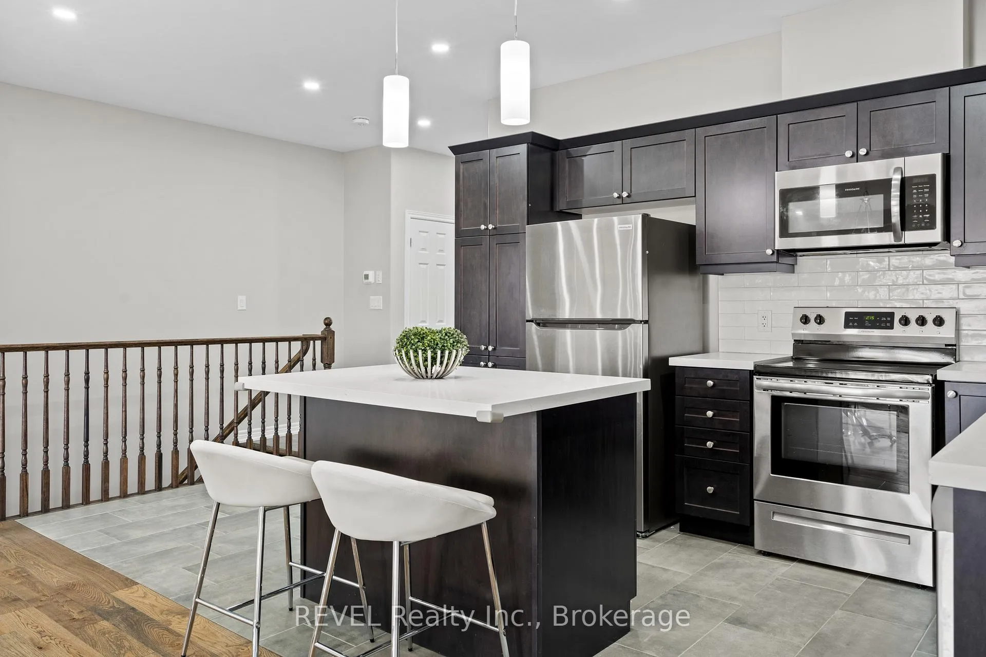 Photo 10 of Unit 7, 7138 Parsa Street E, Niagara Falls, Brown — HOMEH