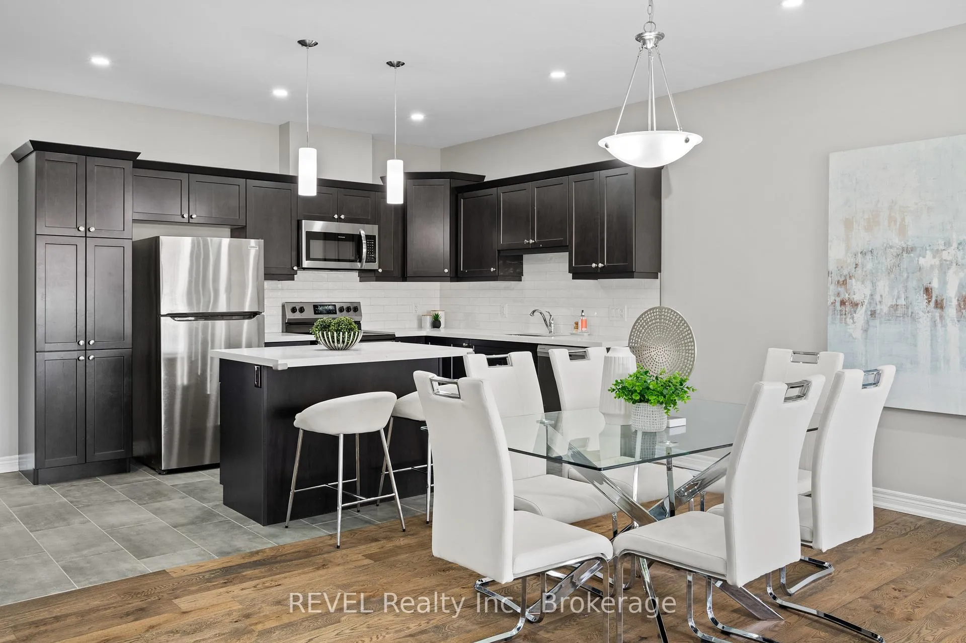 Photo 12 of Unit 7, 7138 Parsa Street E, Niagara Falls, Brown — HOMEH