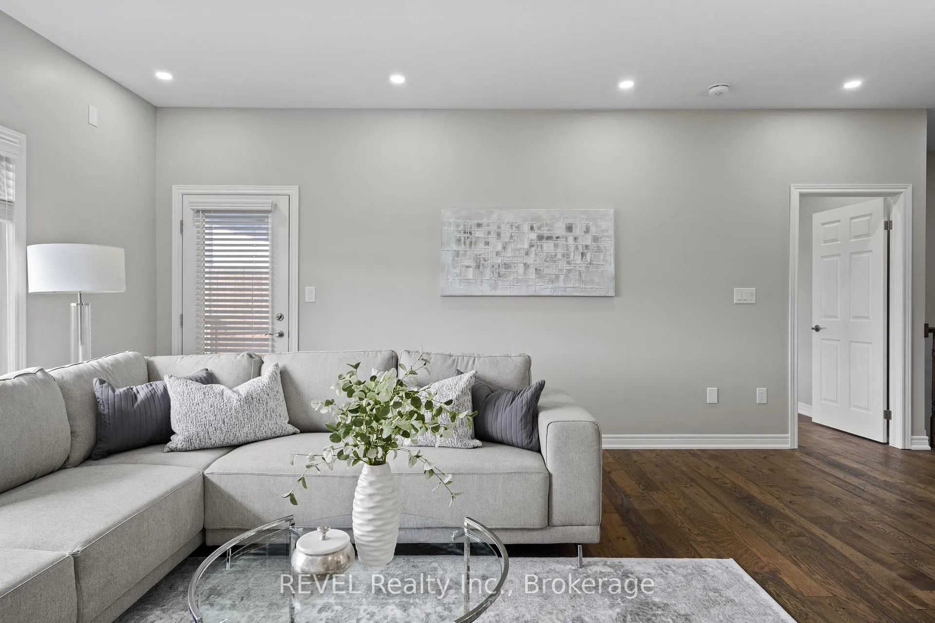 Photo 18 of Unit 7, 7138 Parsa Street E, Niagara Falls, Brown — HOMEH