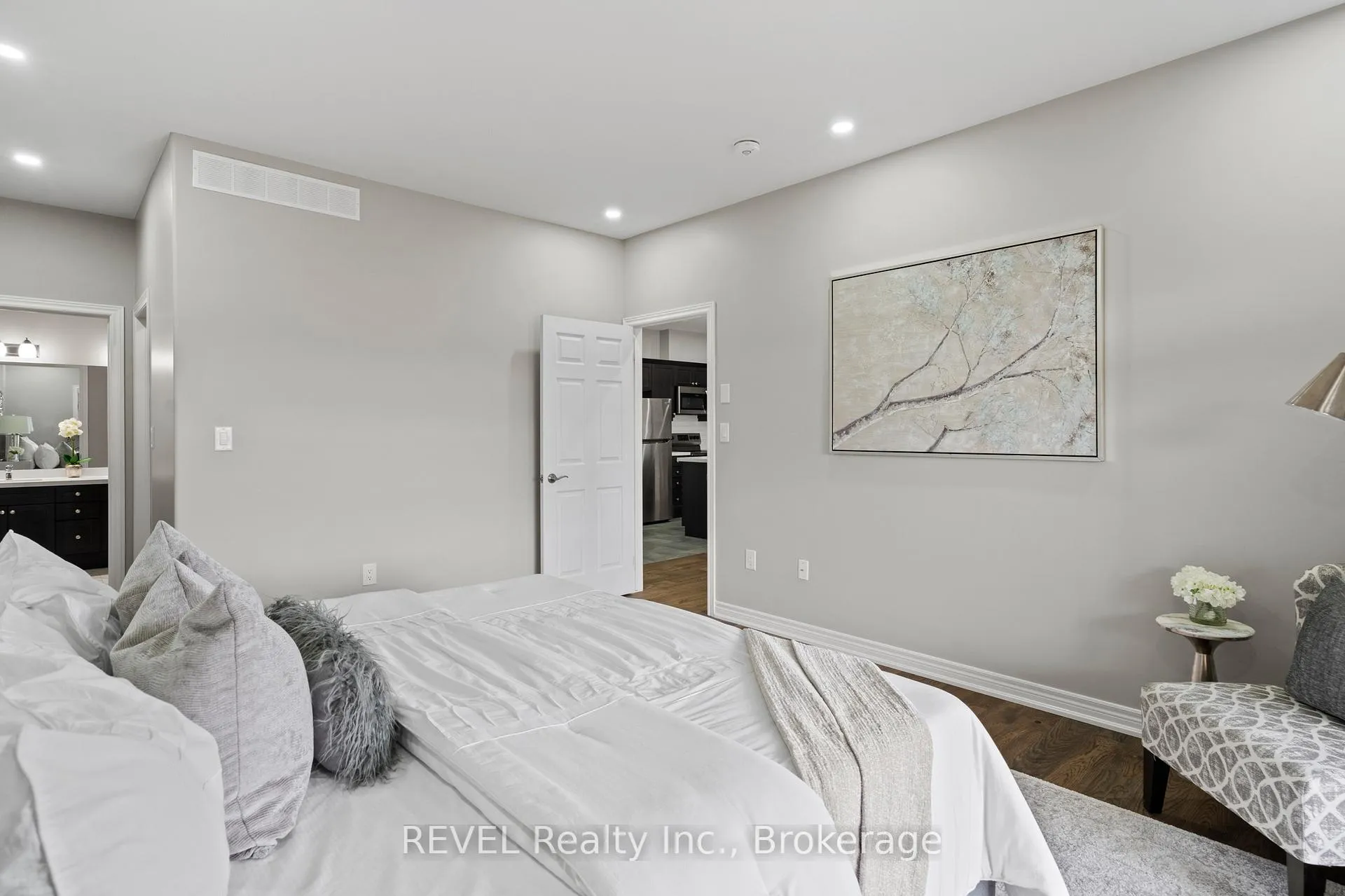 Photo 23 of Unit 7, 7138 Parsa Street E, Niagara Falls, Brown — HOMEH
