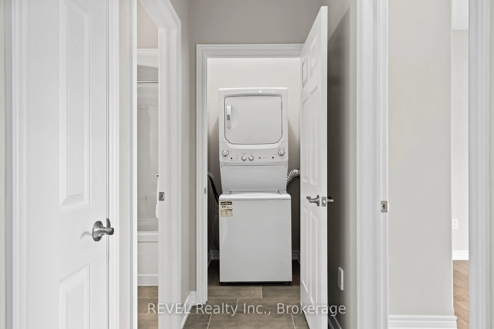 Photo 26 of Unit 7, 7138 Parsa Street E, Niagara Falls, Brown — HOMEH