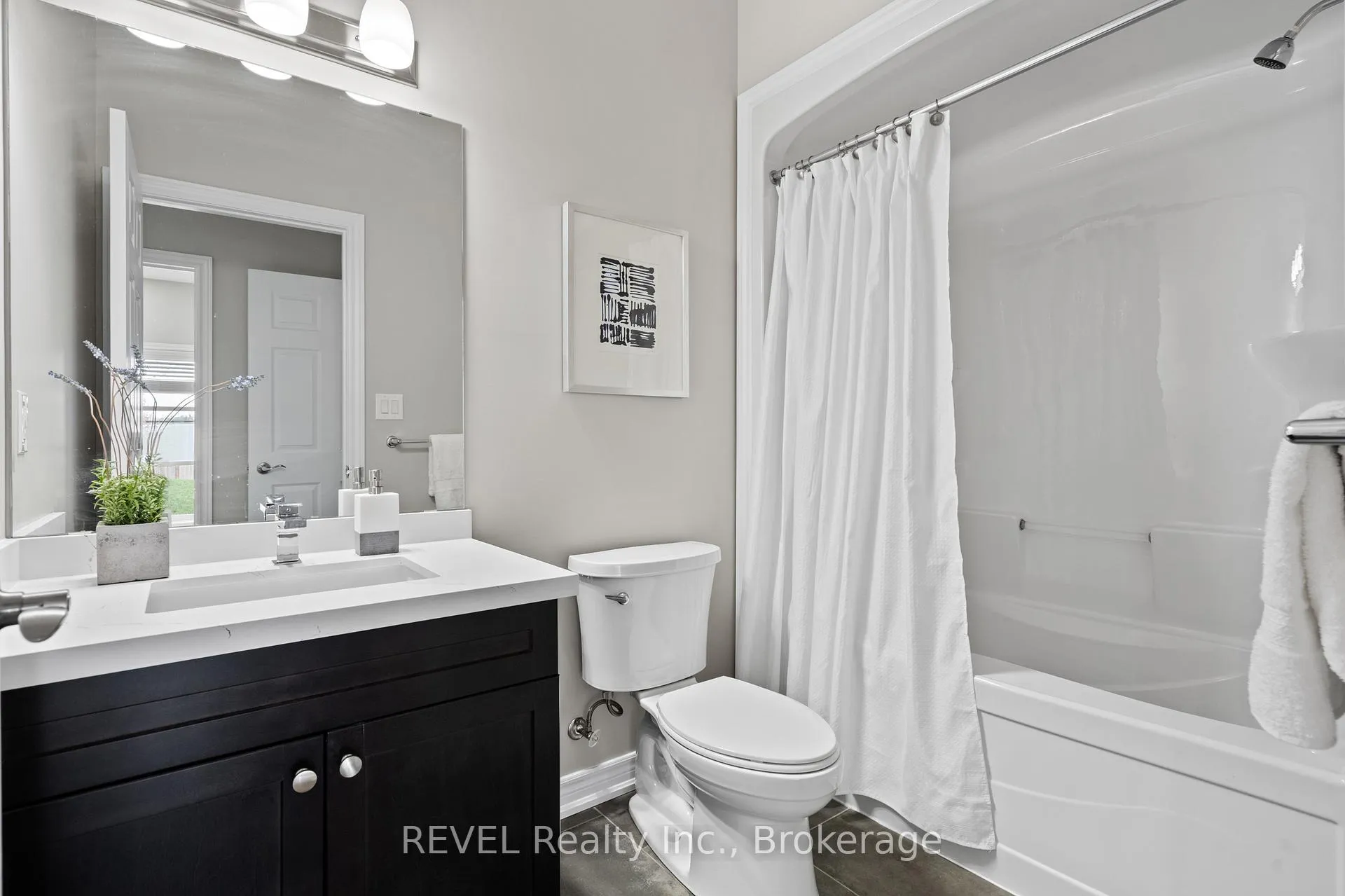 Photo 28 of Unit 7, 7138 Parsa Street E, Niagara Falls, Brown — HOMEH