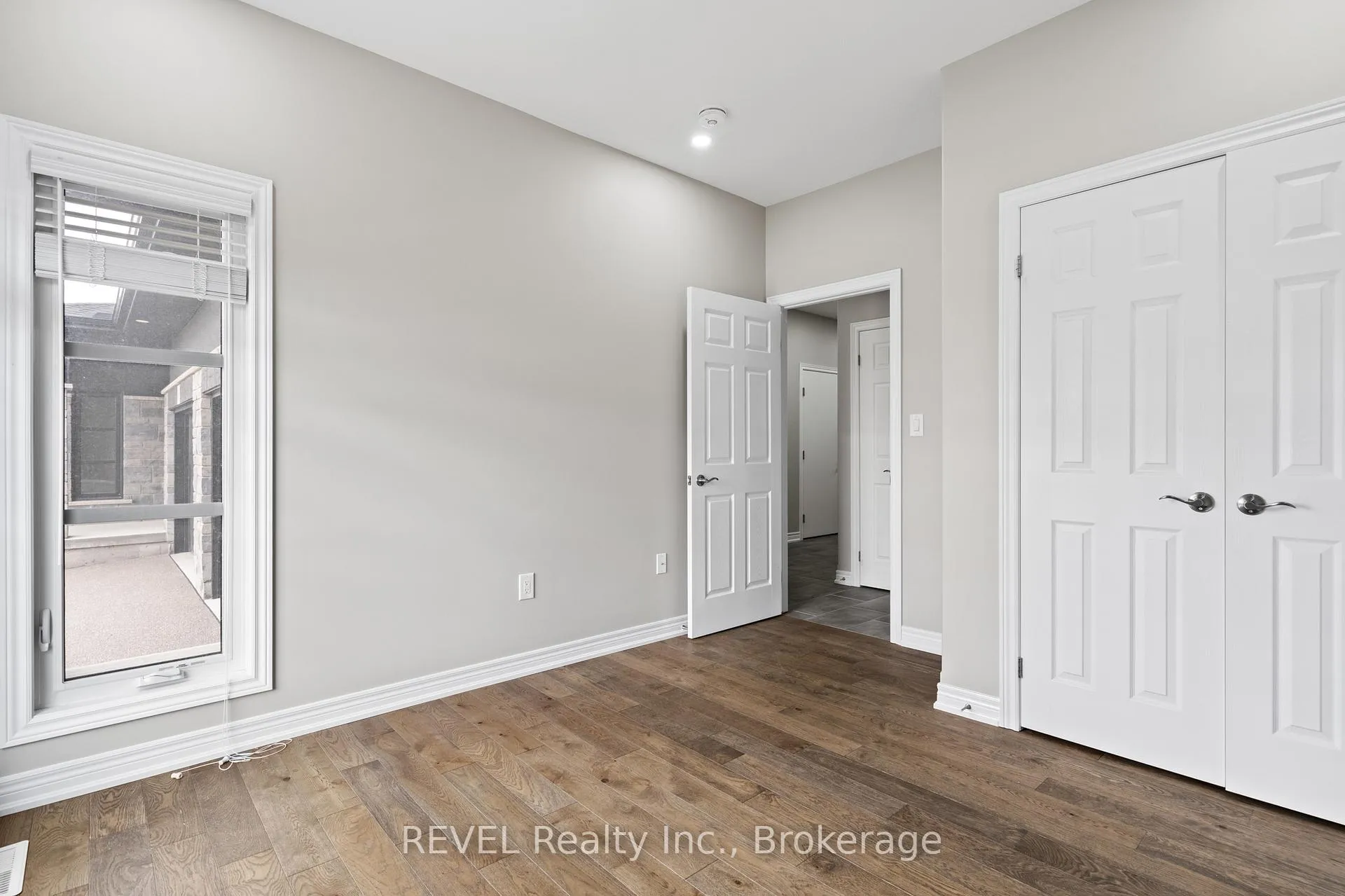 Photo 30 of Unit 7, 7138 Parsa Street E, Niagara Falls, Brown — HOMEH