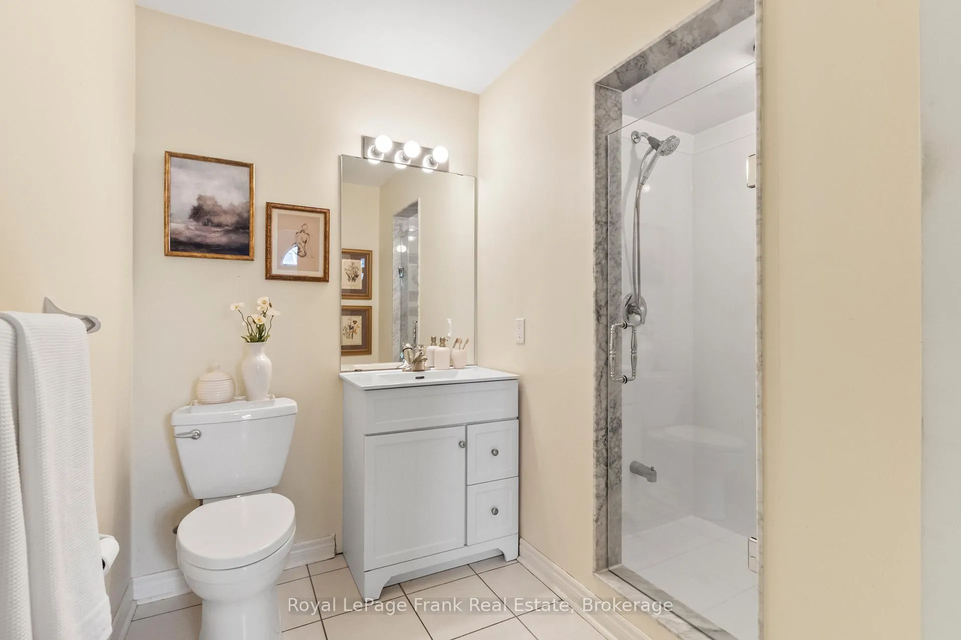 Photo 15 of Unit 30, 30 Gidley Lane, Ajax, Central — HOMEH