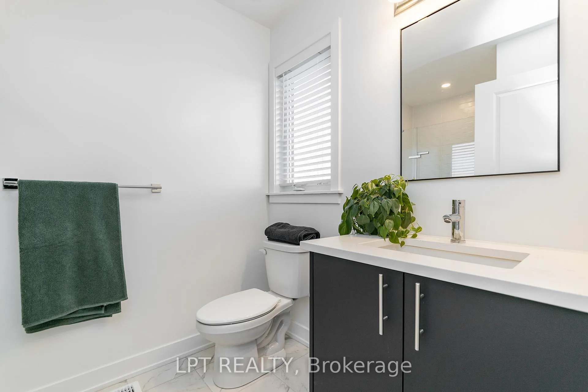 Photo 21 of 557 Tahoe Heights, Ottawa, Leitrim — HOMEH