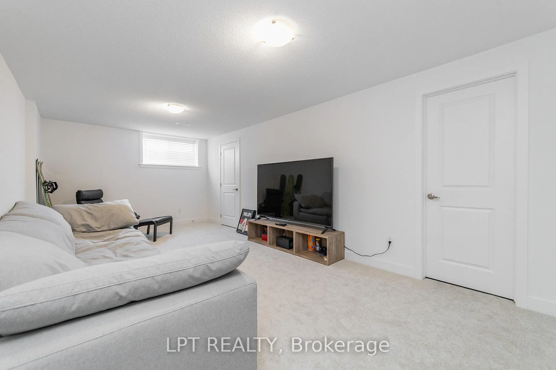 Photo 28 of 557 Tahoe Heights, Ottawa, Leitrim — HOMEH